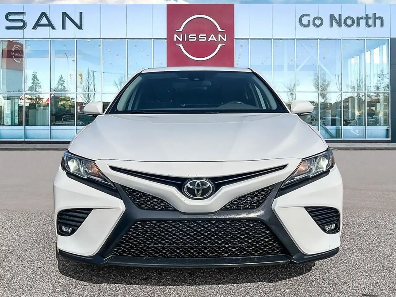 Toyota Camry снимка Toyota Camry