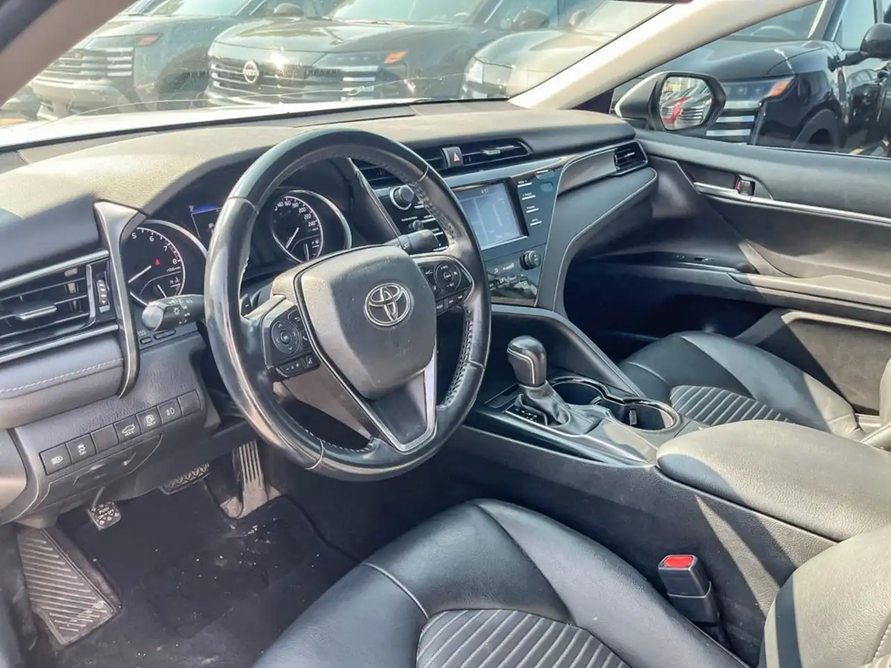 Toyota Camry снимка Toyota Camry