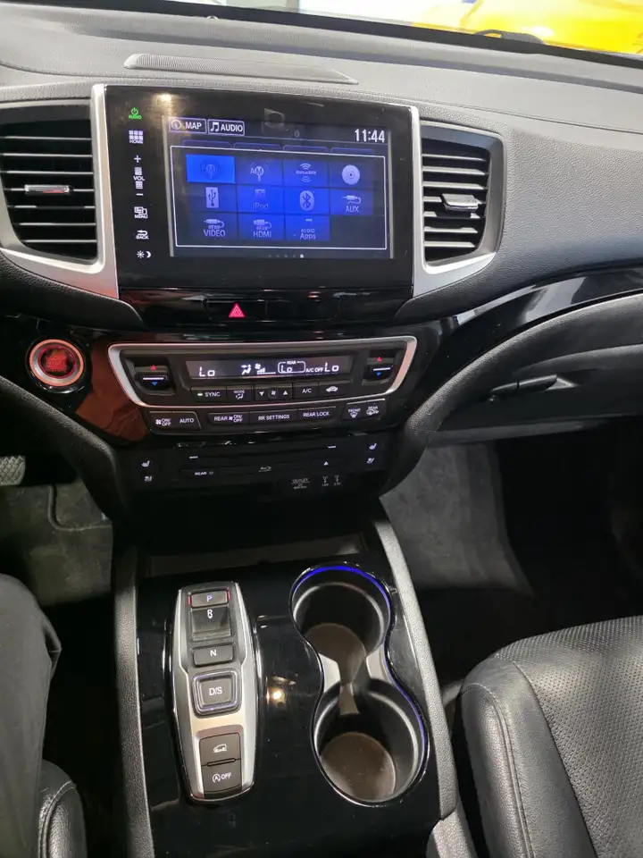 Honda Pilot снимка Honda Pilot