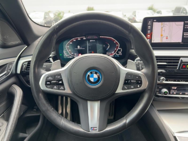 BMW 530 e xDrive Touring Sportpaket HUD Luftfederung AD AH — photo 9