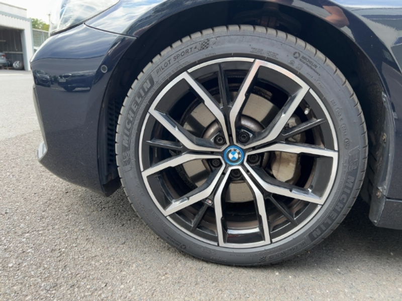 BMW 530 e xDrive Touring Sportpaket HUD Luftfederung AD AH — photo 13