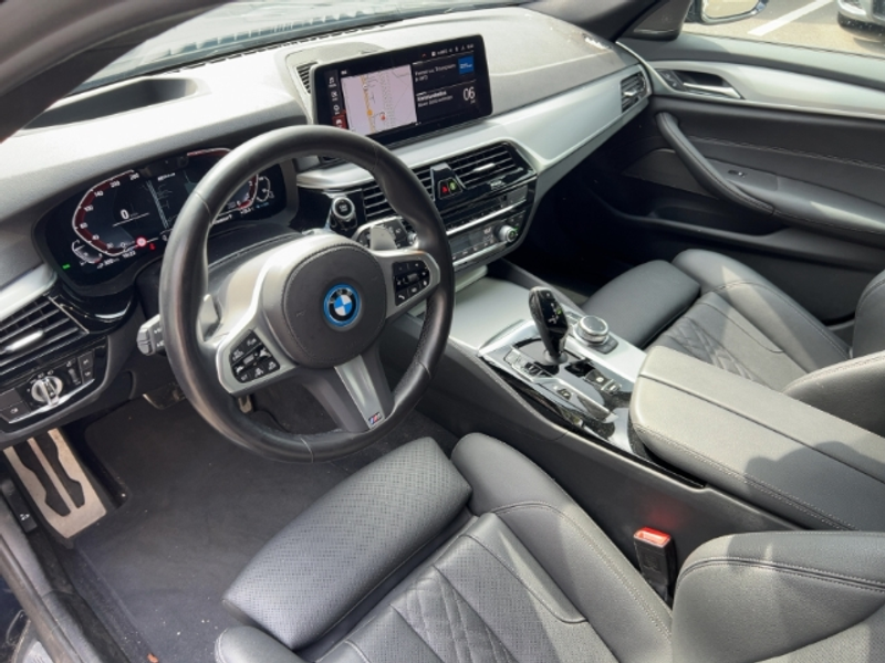 BMW 530 e xDrive Touring Sportpaket HUD Luftfederung AD AH — photo 6
