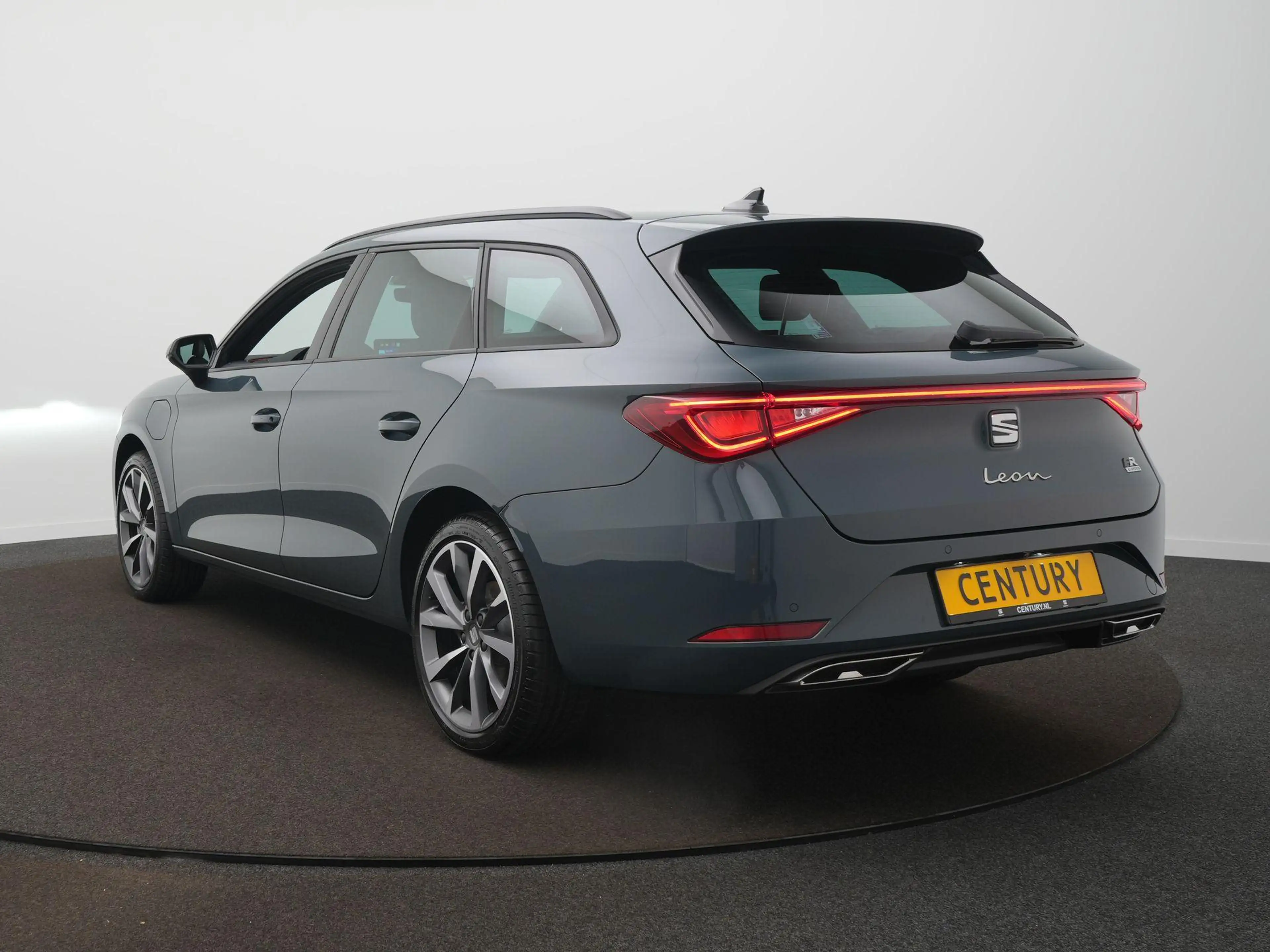 SEAT Leon e-Hybrid Sportstourer FR Business 1.5 TSI eHybrid 150kW / 2 — photo 7
