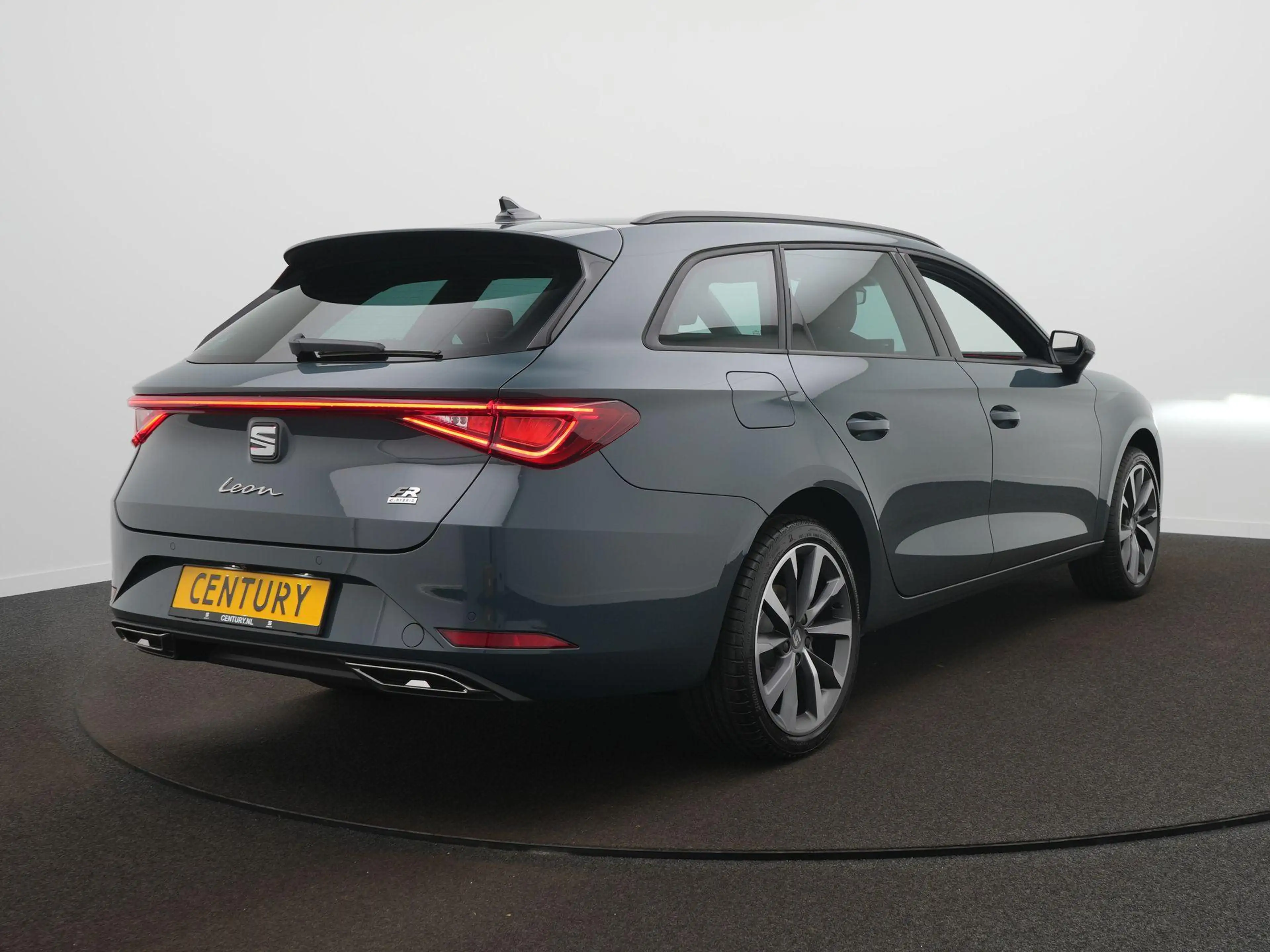 SEAT Leon e-Hybrid Sportstourer FR Business 1.5 TSI eHybrid 150kW / 2 — photo 5