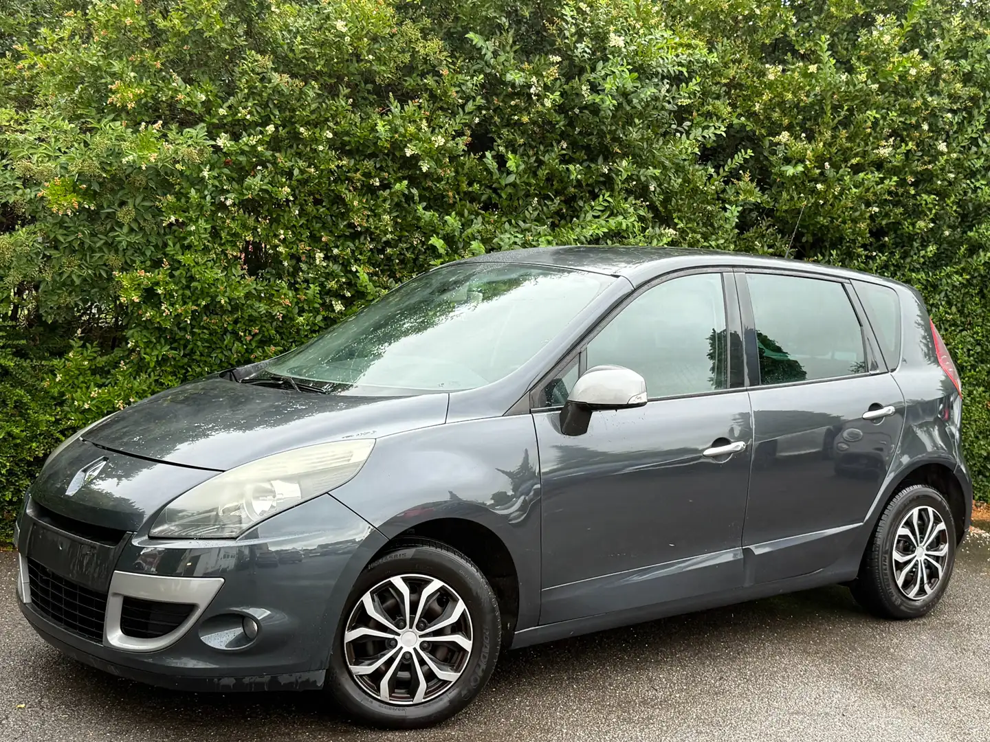 Renault Scenic 1.5 dCi+AIRCO+NAVI+EURO 4 Grau - 1