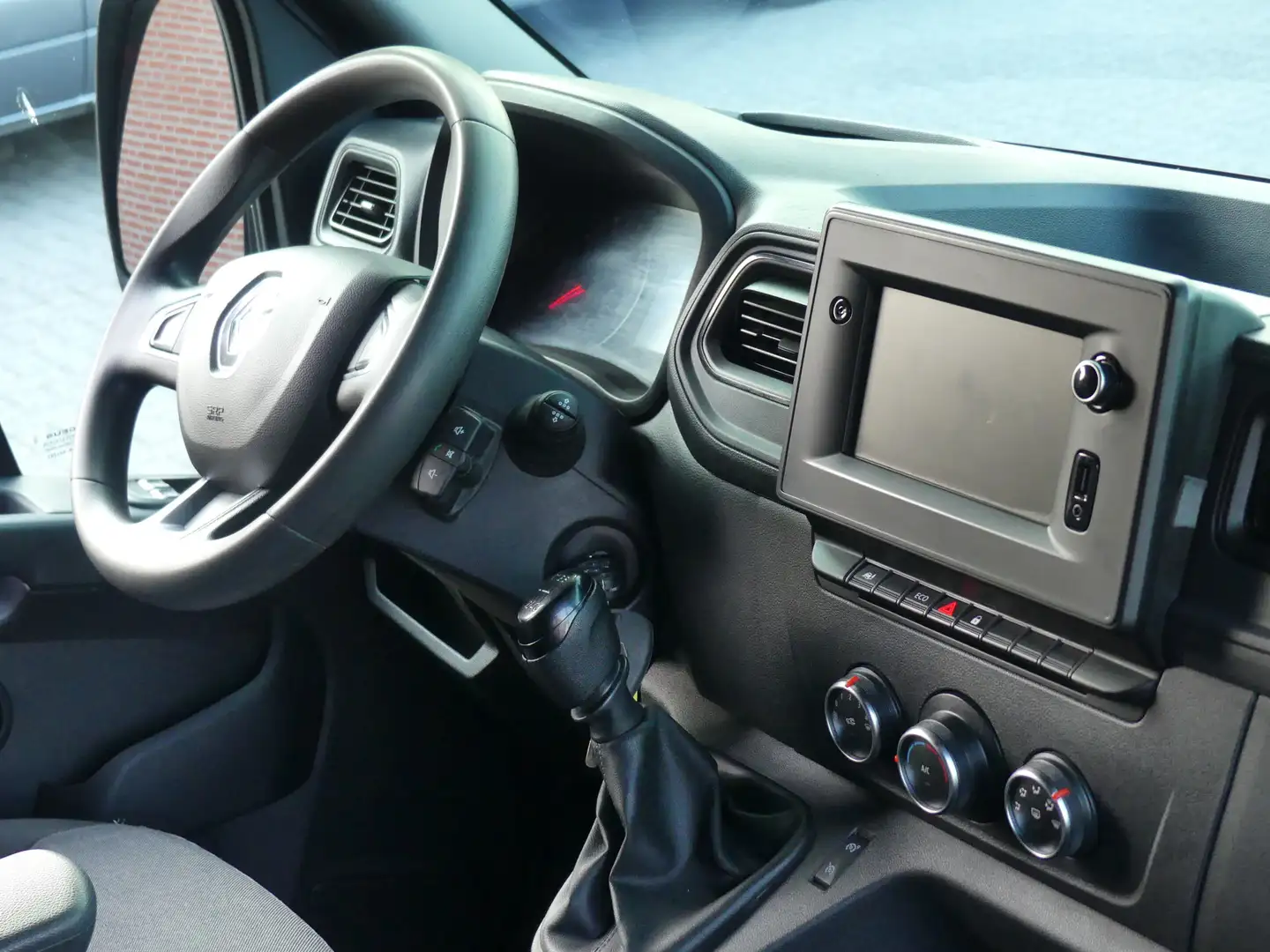 Renault Master T35 2.3 dCi 135 L2H2 Camera/Trekhaak/Navigatie Grijs - 2