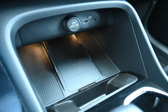 Volvo XC40 view 21