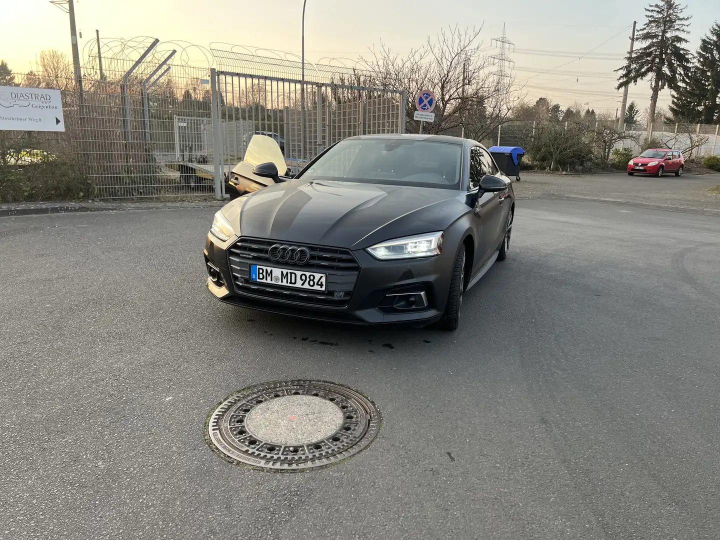 Audi A5 quattro sport Grau - 1