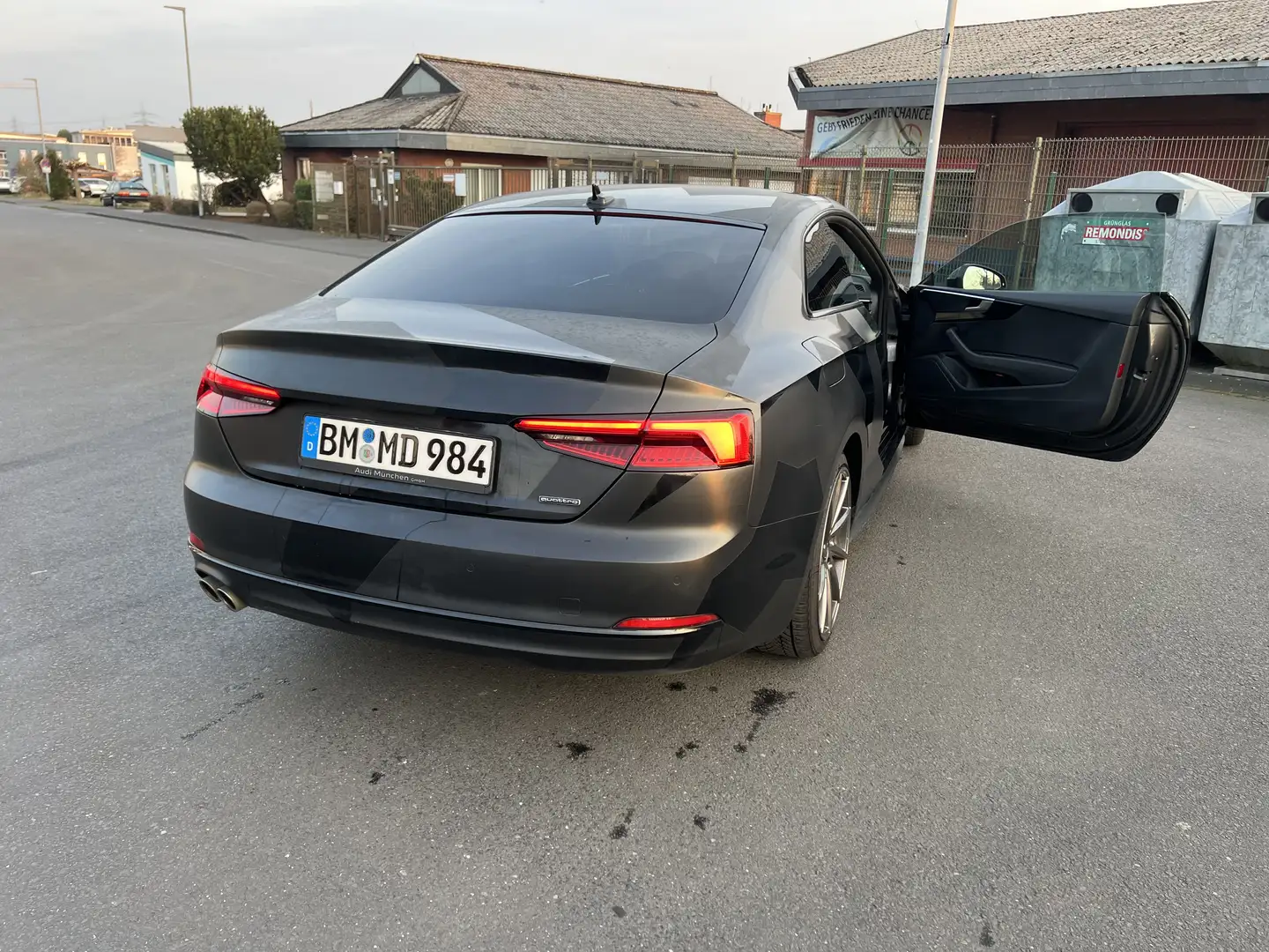 Audi A5 quattro sport Grau - 2