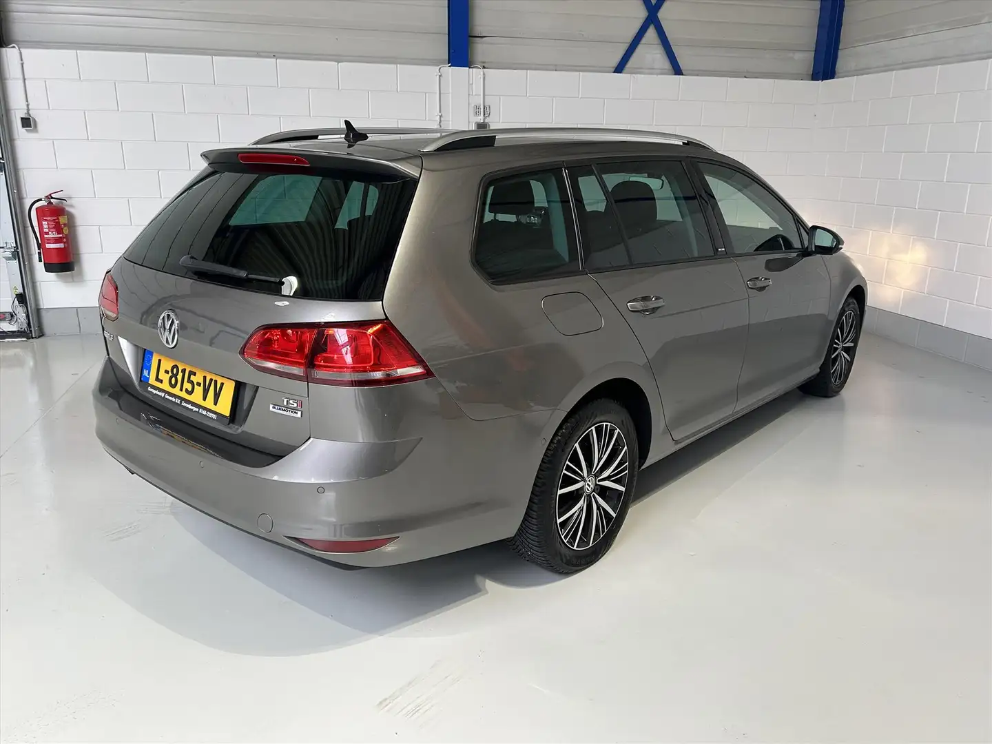 Volkswagen Golf Variant 1.4 TSI 125pk BMT DSG7, ACC, Navi, Parks Grijs - 2