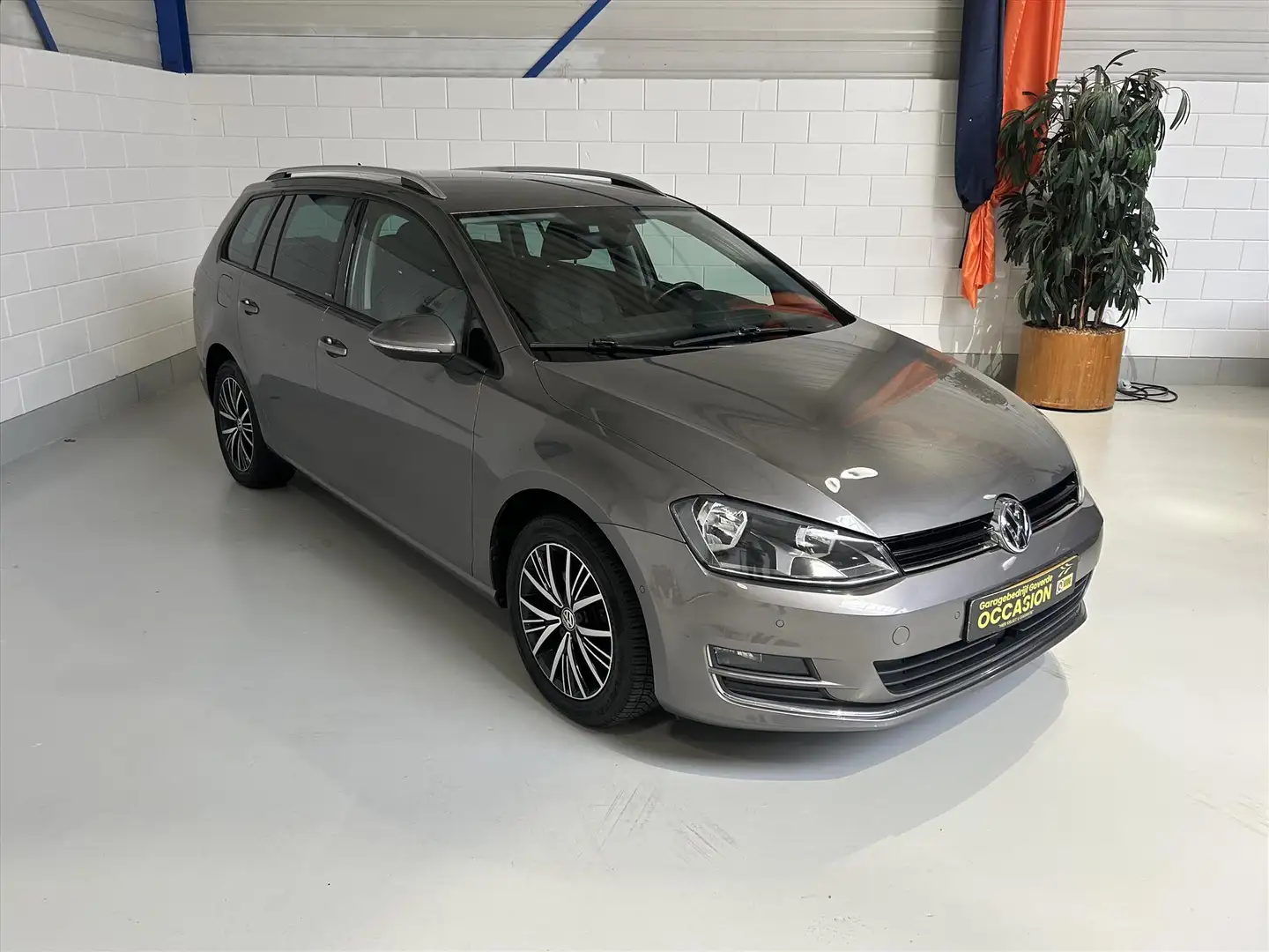Volkswagen Golf Variant 1.4 TSI 125pk BMT DSG7, ACC, Navi, Parks Grijs - 1