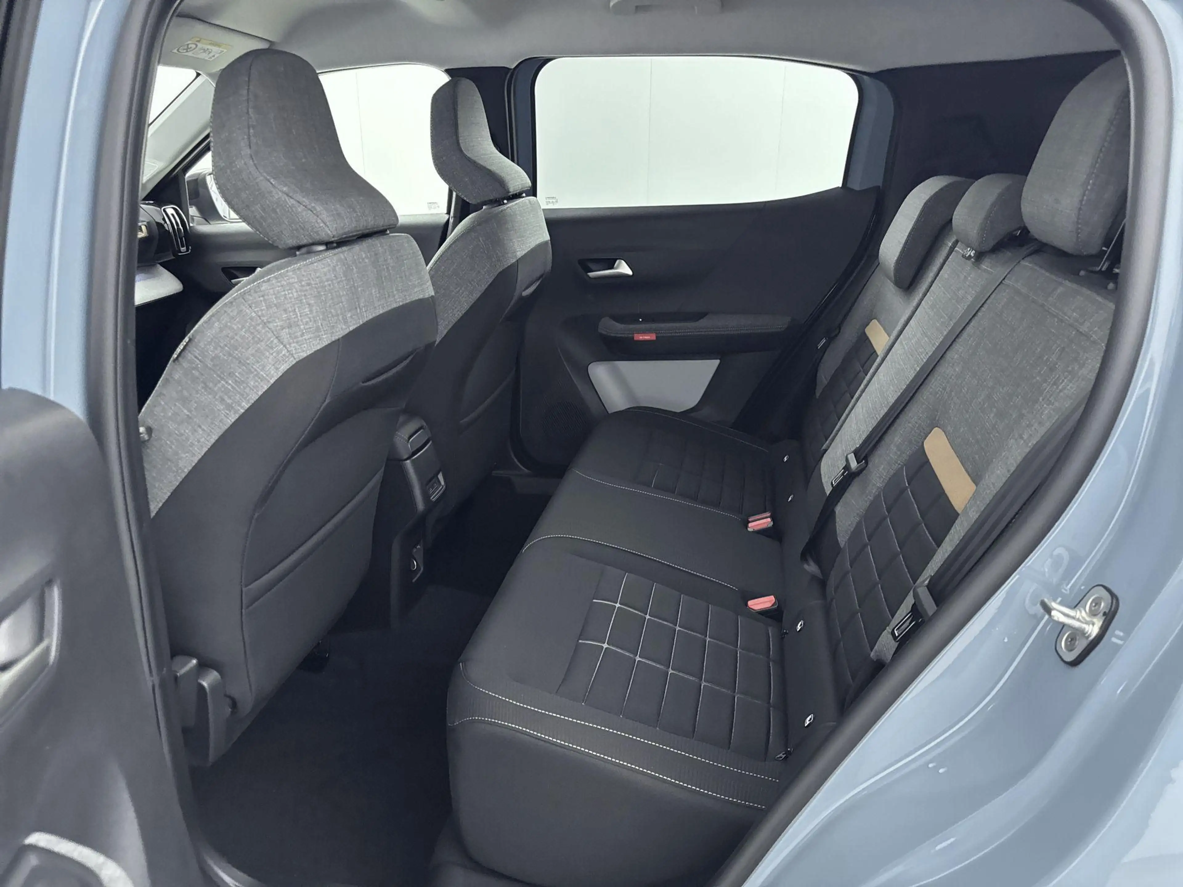 Citroen C3 Aircross 1.2 Hybrid 145pk Plus | Voorraad deal! | Camera | — photo 13