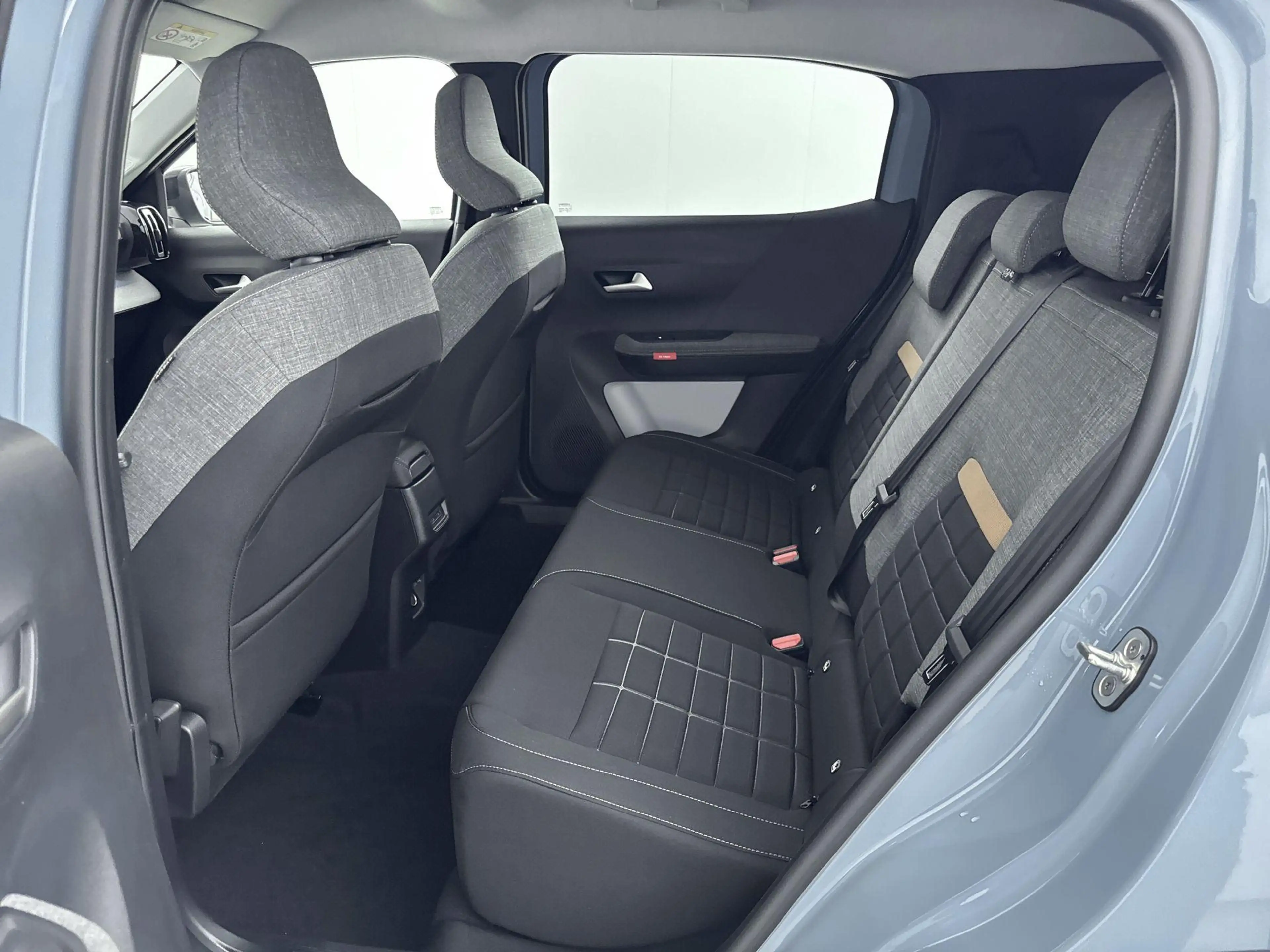 Citroen C3 Aircross 1.2 Hybrid 145pk Plus | Voorraad deal! | Camera | — photo 14