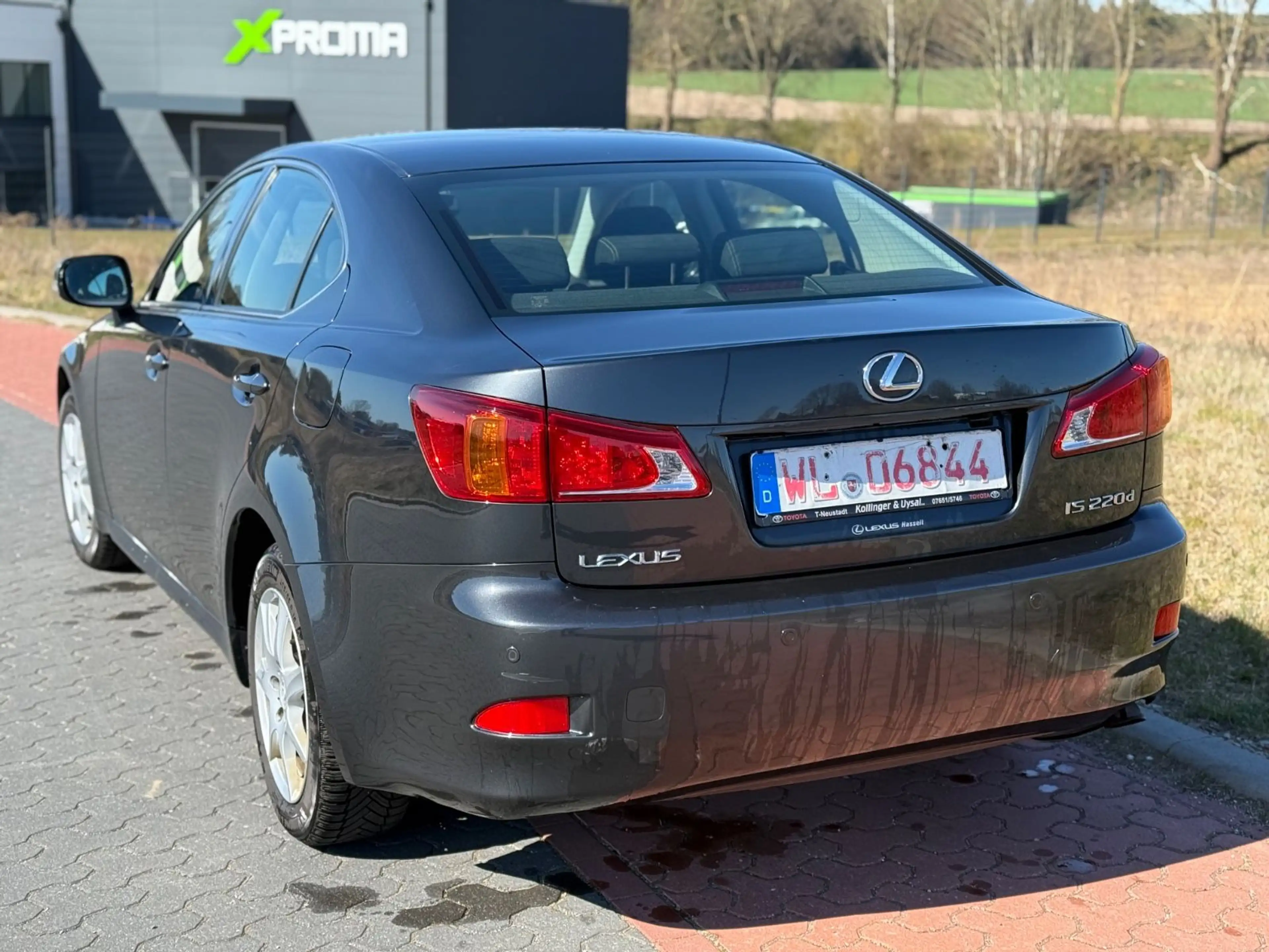 Lexus IS 220d sport line — photo 5