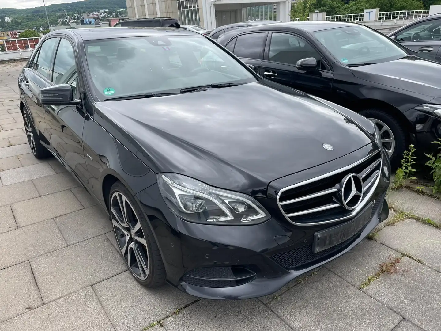 Mercedes-Benz E 220 BlueTec 4Matic BUSINIESS+NAVI+LED+SPORT Negro - 1