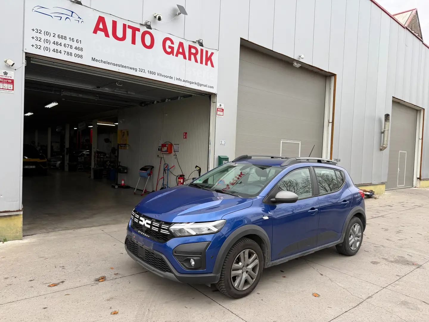Dacia Sandero Sandero Stepway 1.0 Eco-G Expression Blauw - 1