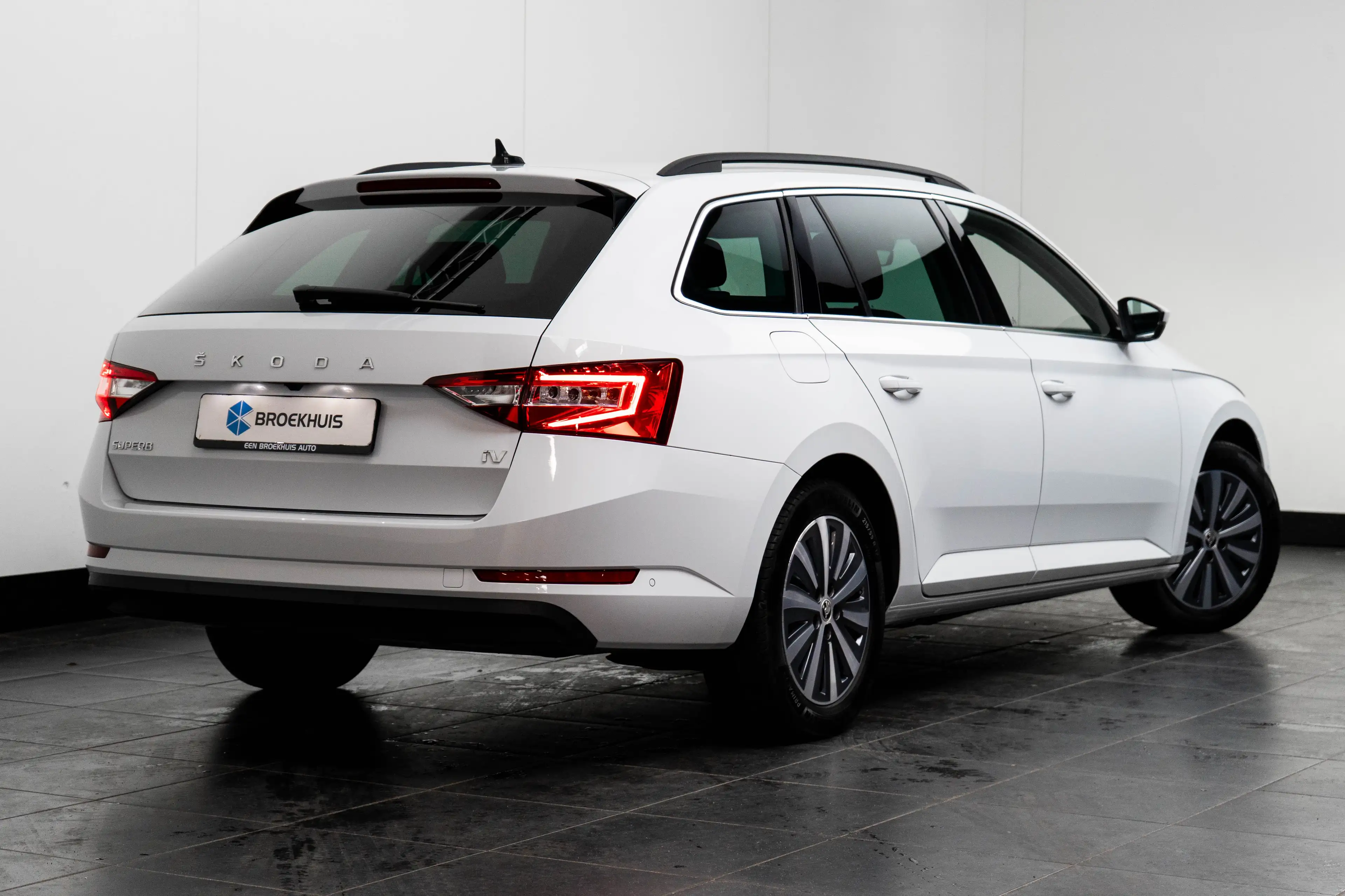 Skoda Superb Combi 1.4 iV TSI 218PK DSG-6 Ambition | NAVIGATIE — photo 4