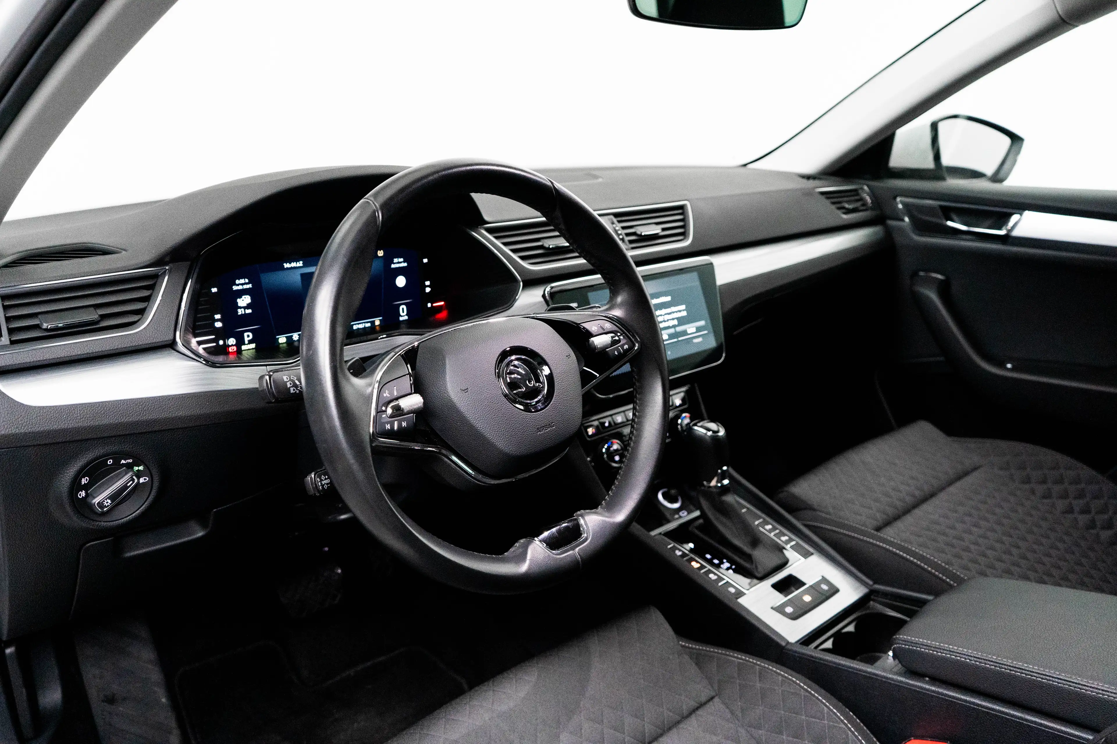 Skoda Superb Combi 1.4 iV TSI 218PK DSG-6 Ambition | NAVIGATIE — photo 17