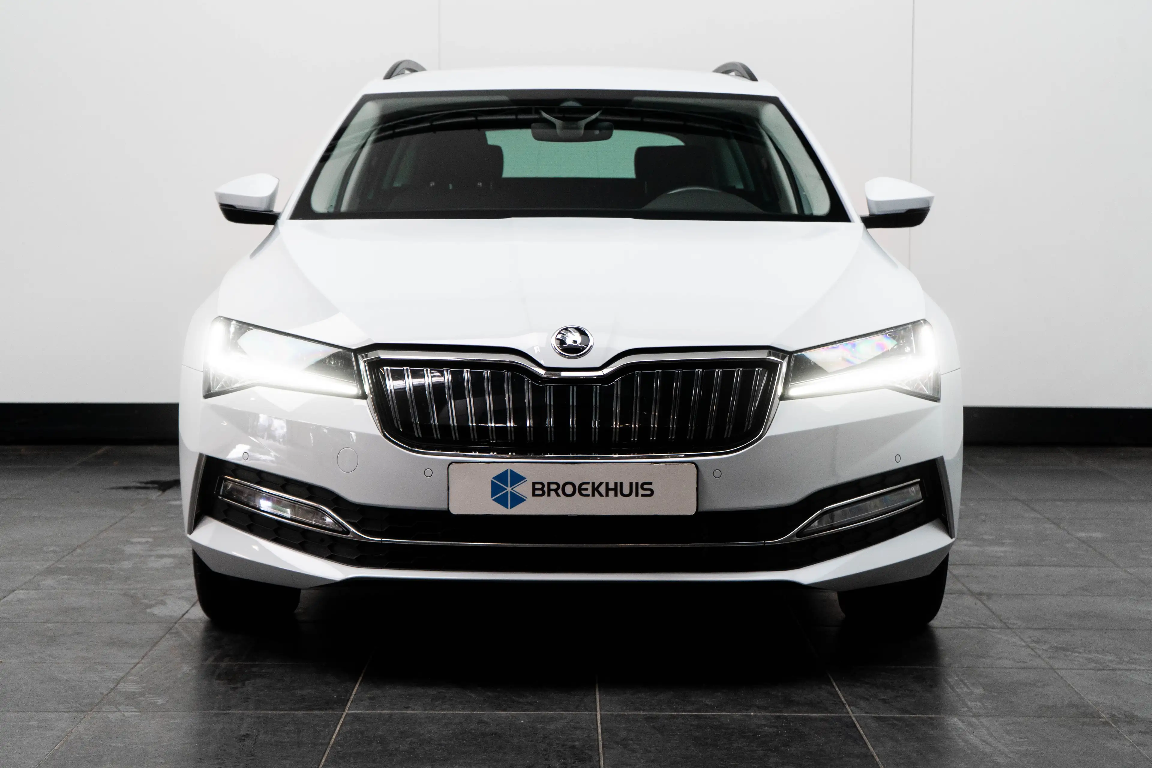 Skoda Superb Combi 1.4 iV TSI 218PK DSG-6 Ambition | NAVIGATIE — photo 2