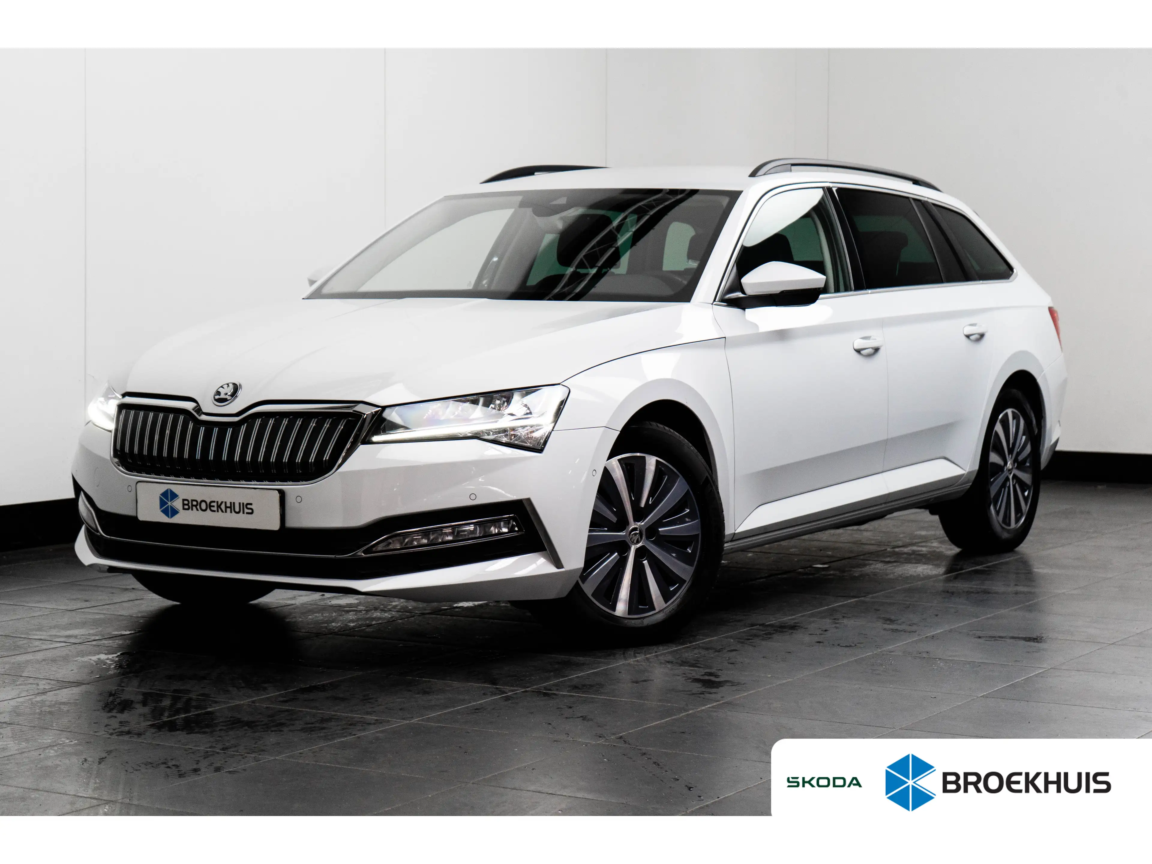 Skoda Superb Combi 1.4 iV TSI 218PK DSG-6 Ambition | NAVIGATIE