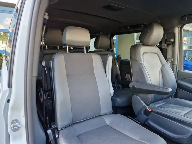Mercedes-Benz 250 view 9