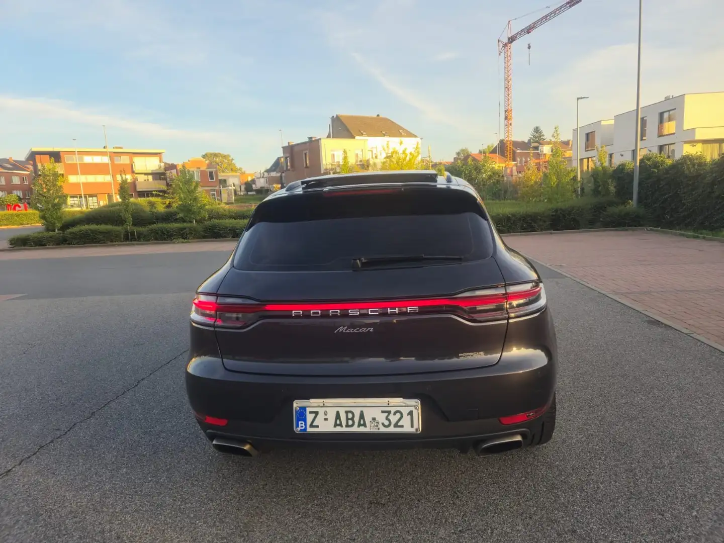 Porsche Macan Macan 2.0 Turbo  1er propriétaire full option Gris - 1