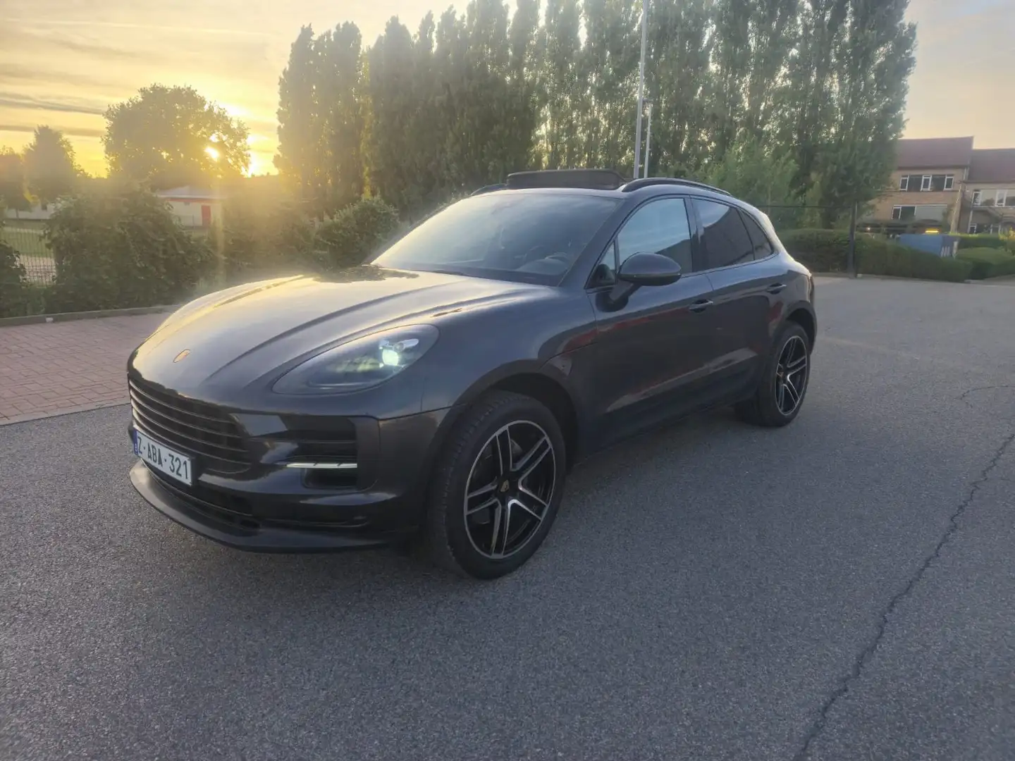 Porsche Macan Macan 2.0 Turbo  1er propriétaire full option Gris - 2