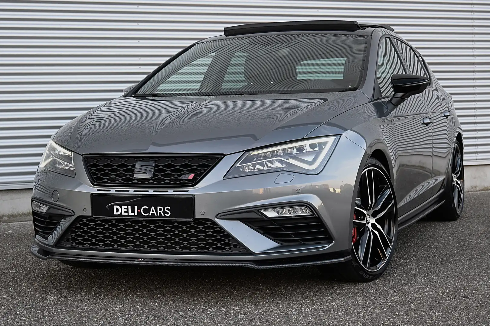 SEAT Leon 2.0 TSI CUPRA 300 Pano | Sfeer | Apple-Carplay | Grey - 1