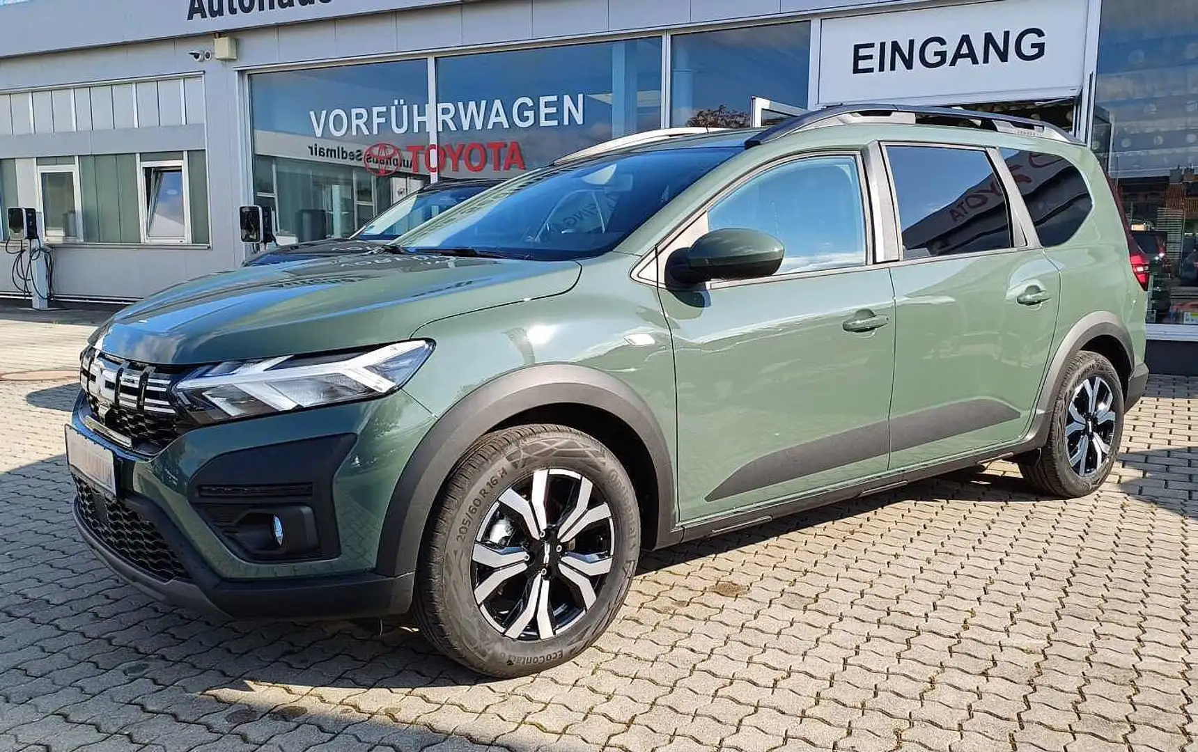 Dacia Jogger Expression Automatik Hybr. 7-Sitzer, Alu sofort ve Groen - 1