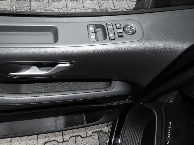 Hyundai Staria view 14