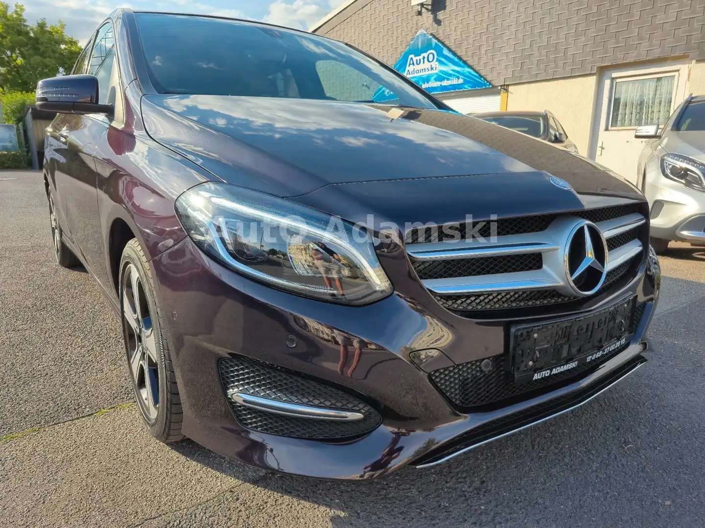 Mercedes-Benz B 180 B180 Urban 7G-DCT Klimaaut Violett 69tkm LED AHK Violett - 2