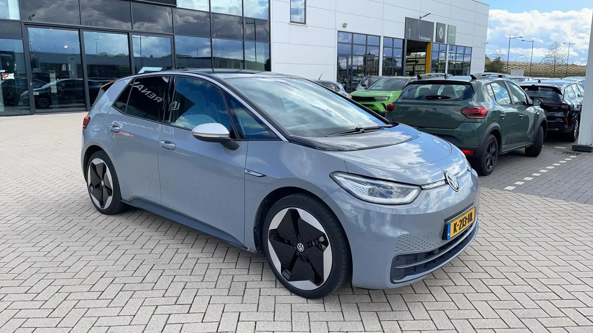 Volkswagen ID.3 First Max 58 kWh Gris - 2