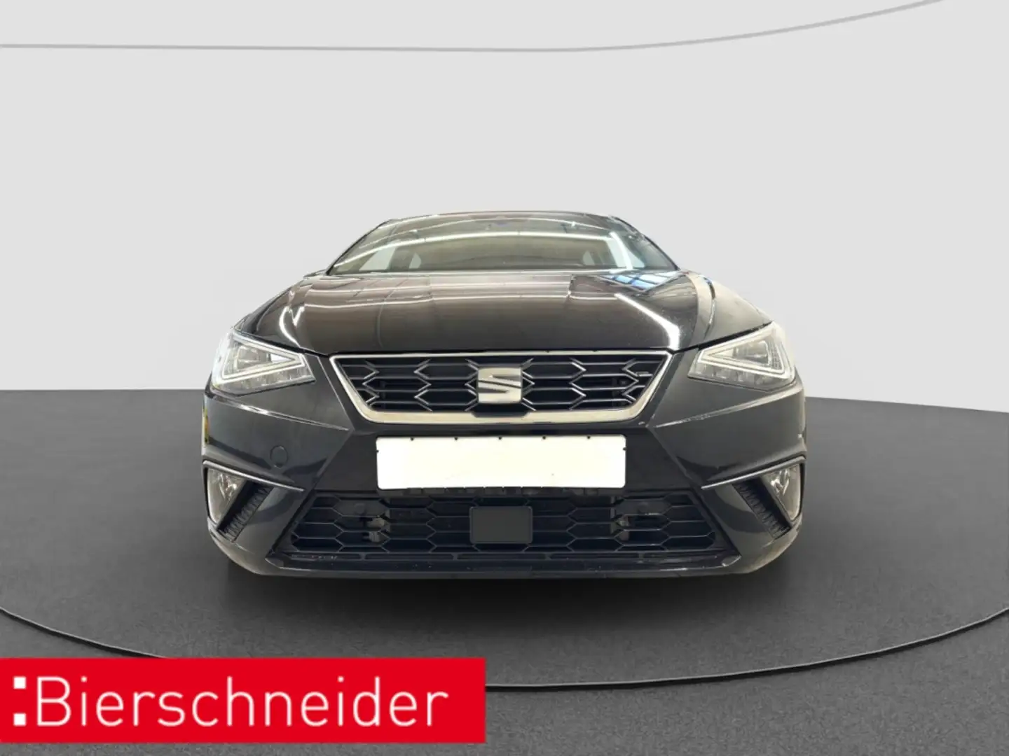 SEAT Ibiza 1.5 TSI DSG FR PANO REAR VIEW SHZ 18 Schwarz - 2