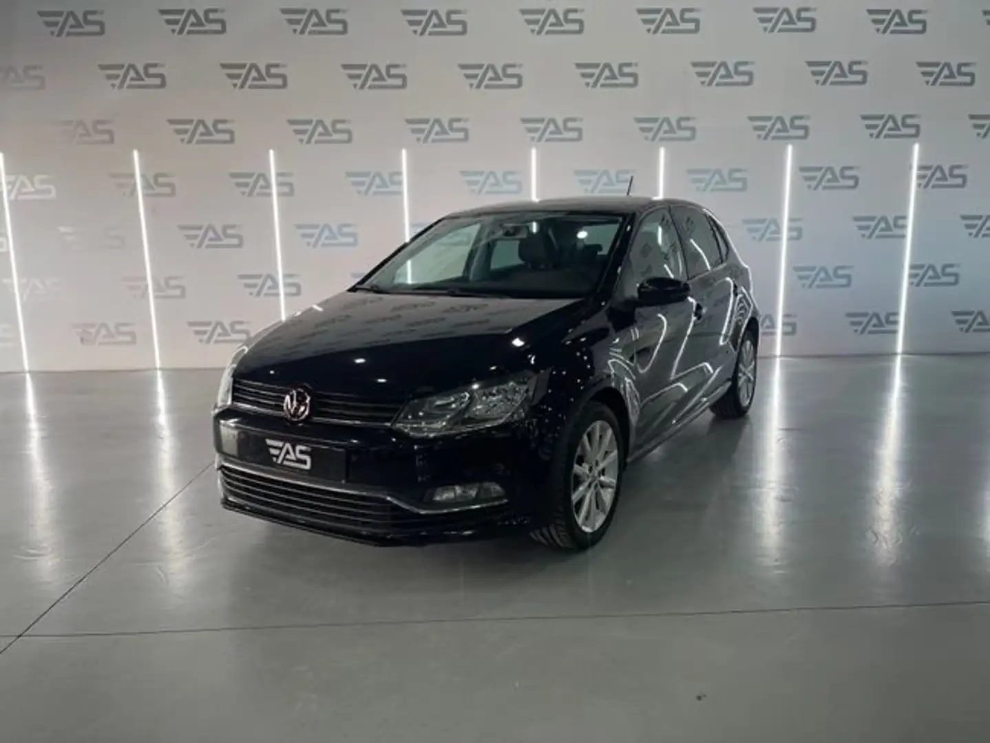 Volkswagen Polo 1.4 TDI Negro - 1