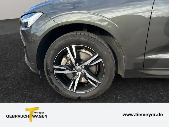 Volvo XC60 view 9