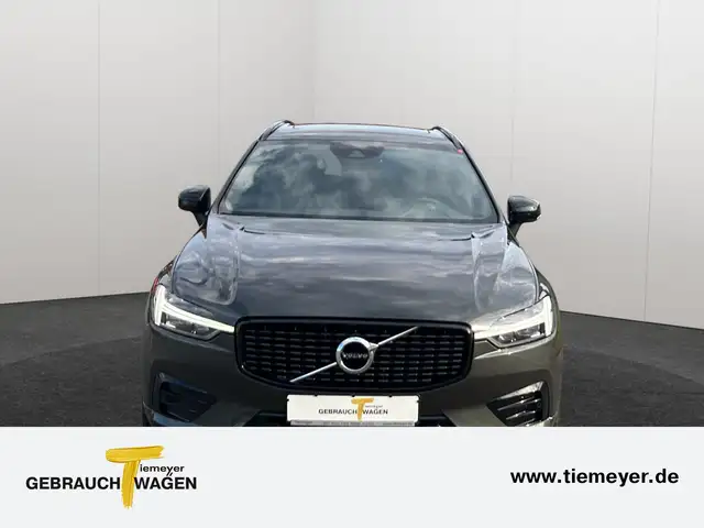Volvo XC60 view 2