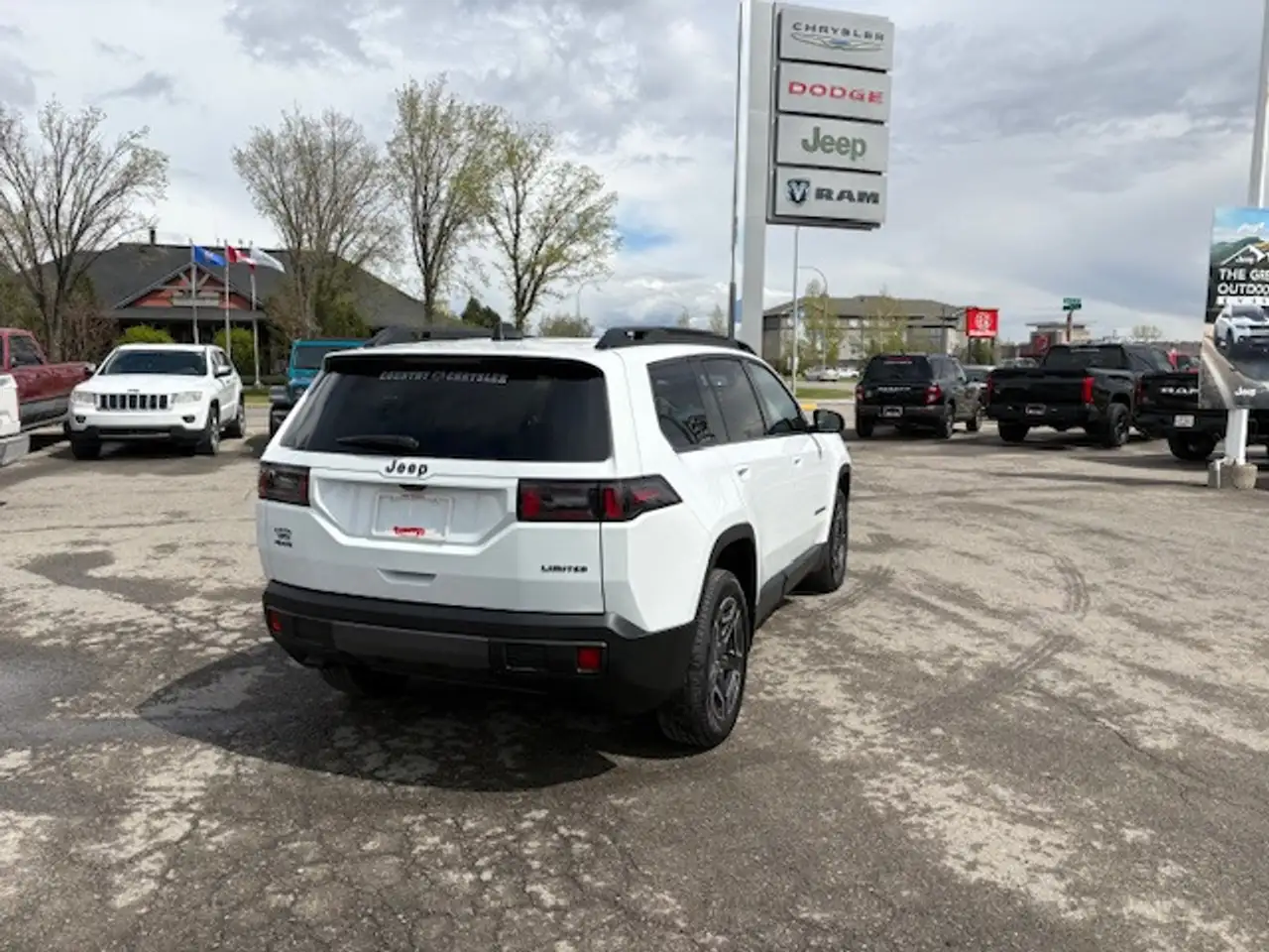Jeep Cherokee снимка Jeep Cherokee