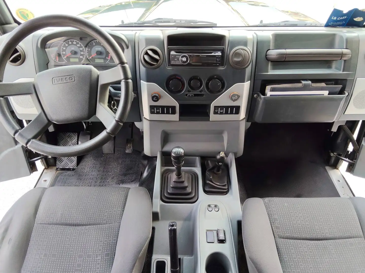 Iveco Massif Massif 3.0 SW 146cv 5p N1 Schwarz - 2