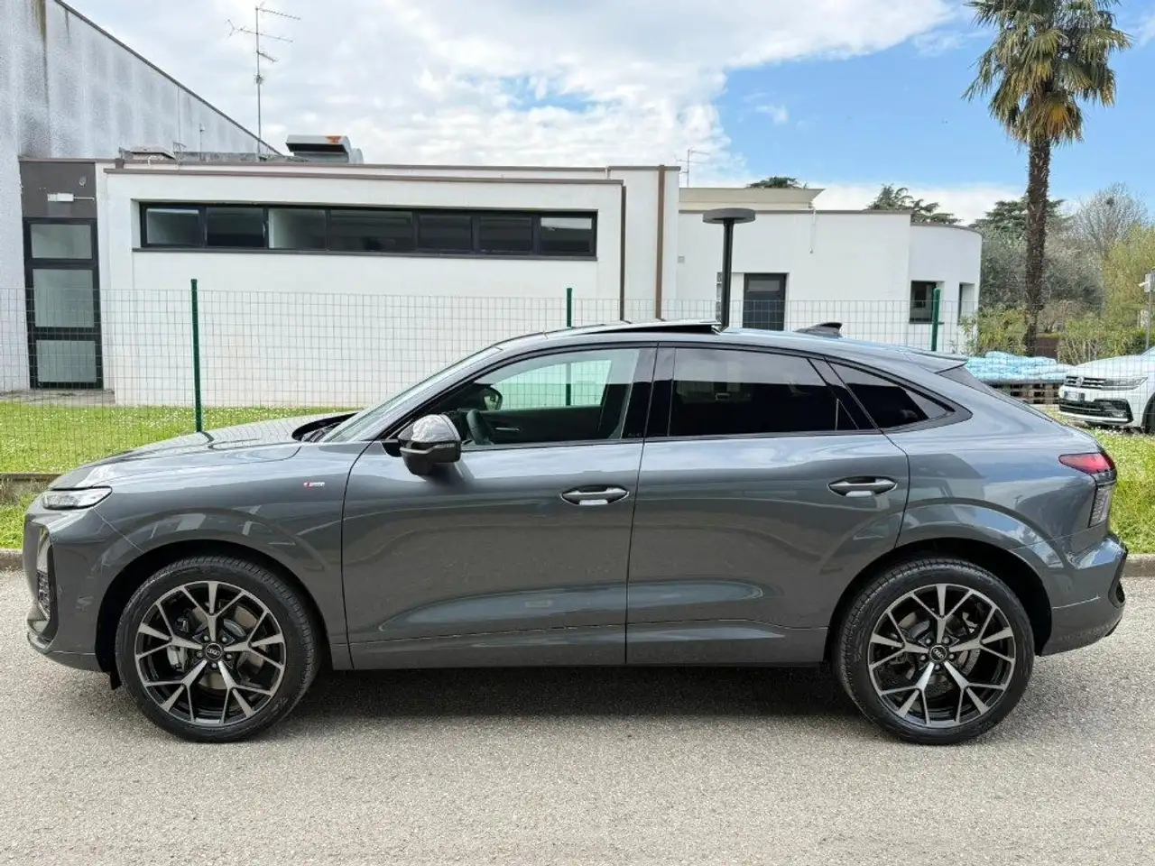 Audi Q3 SPB TDI 110 kW S tronic S Line edition TETTO - NAV 6