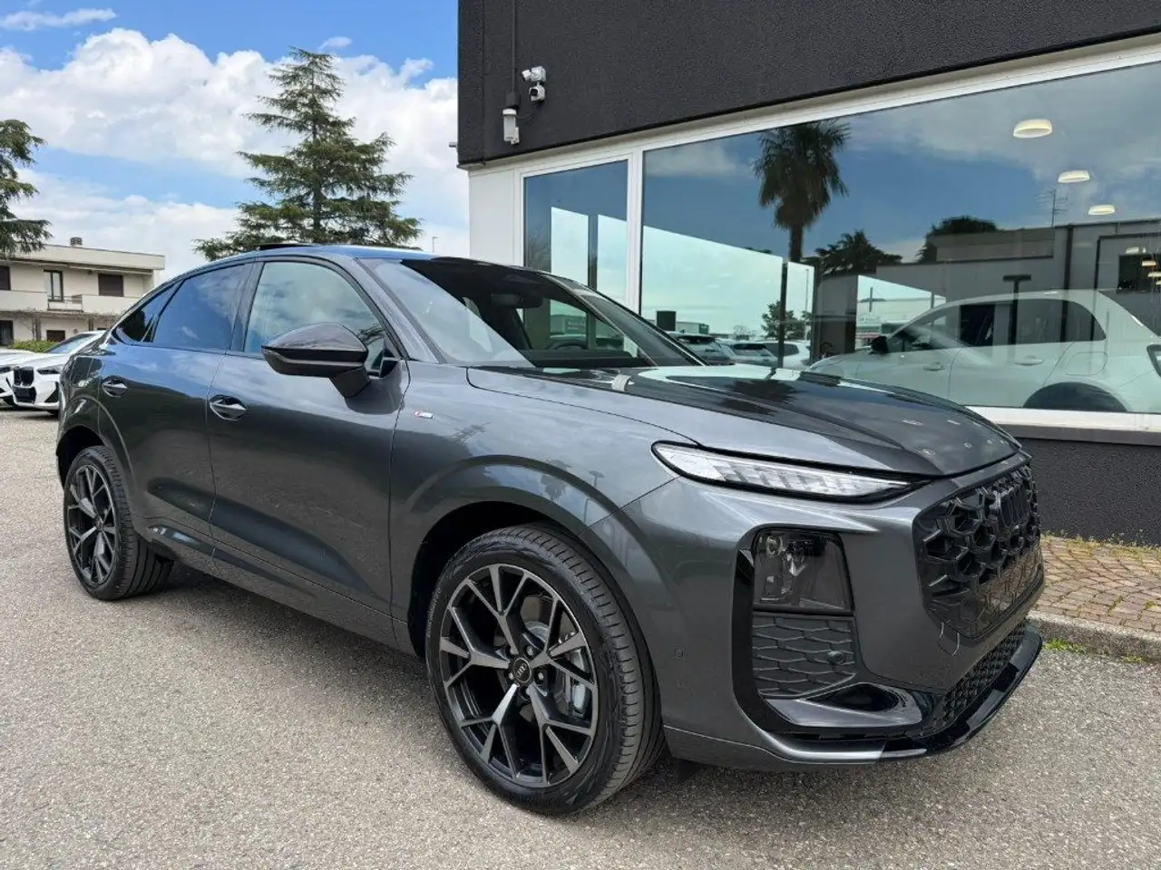 Audi Q3 SPB TDI 110 kW S tronic S Line edition TETTO - NAV 3