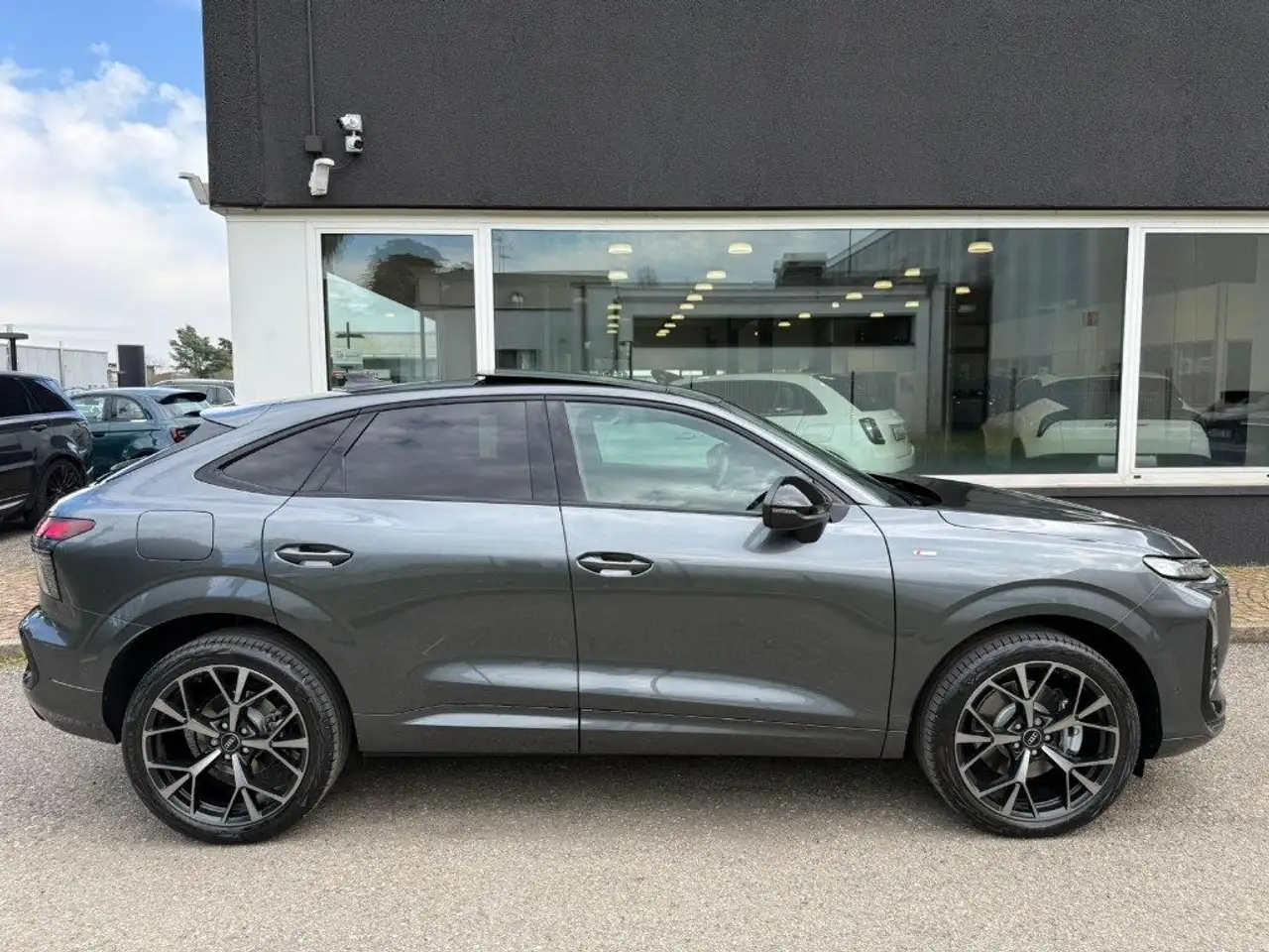 Audi Q3 SPB TDI 110 kW S tronic S Line edition TETTO - NAV 5