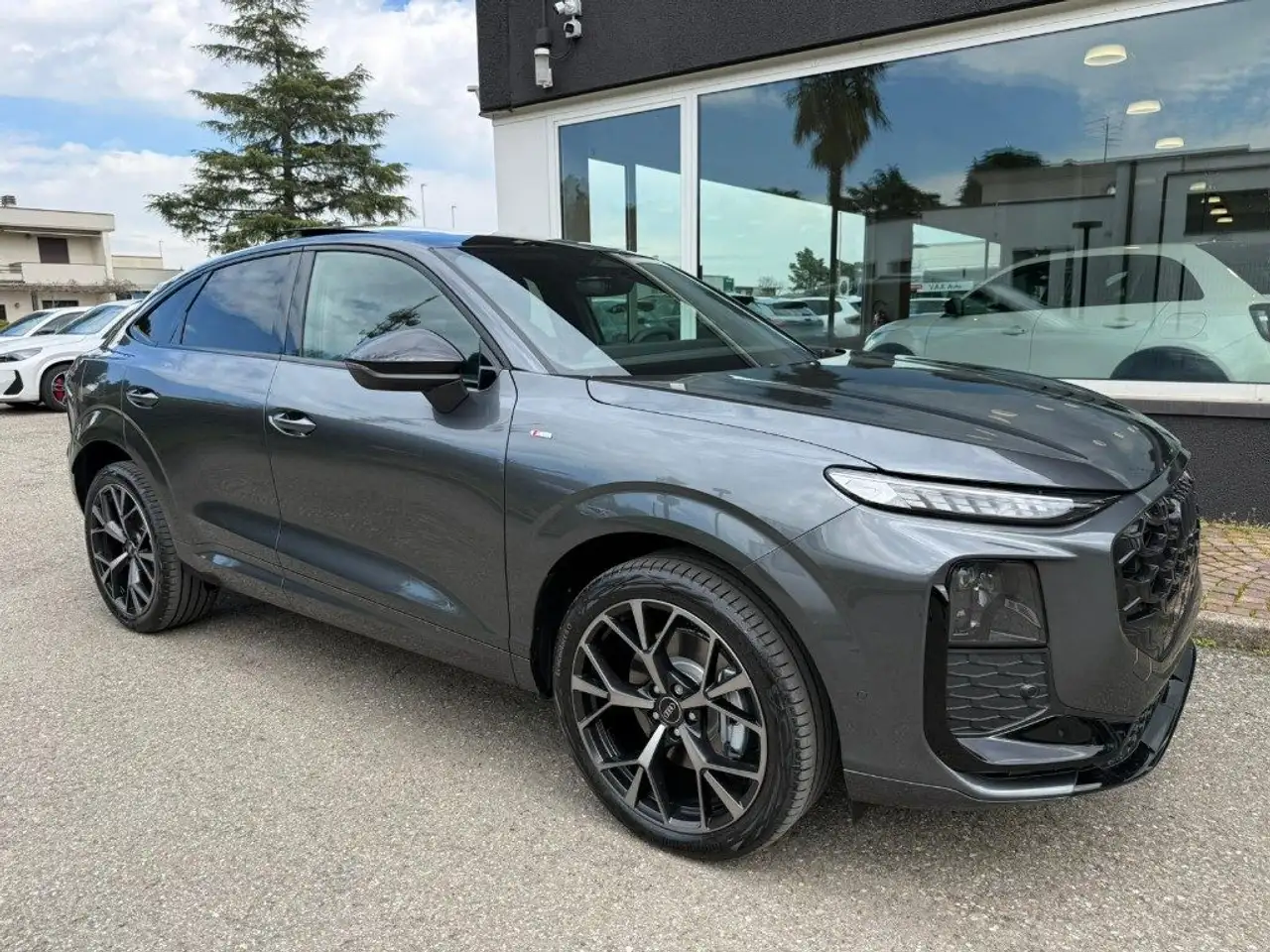 Audi Q3 SPB TDI 110 kW S tronic S Line edition TETTO - NAV 4