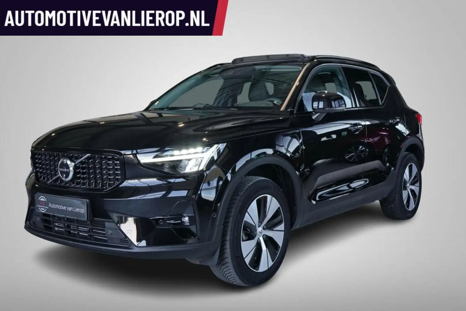 Volvo XC40 1.5 T5 Plug-in hybrid Plus Dark | PANO | HARMAN/KA Zwart - 1