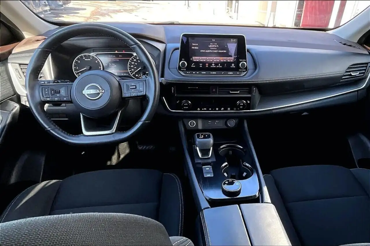 Nissan Rogue снимка Nissan Rogue