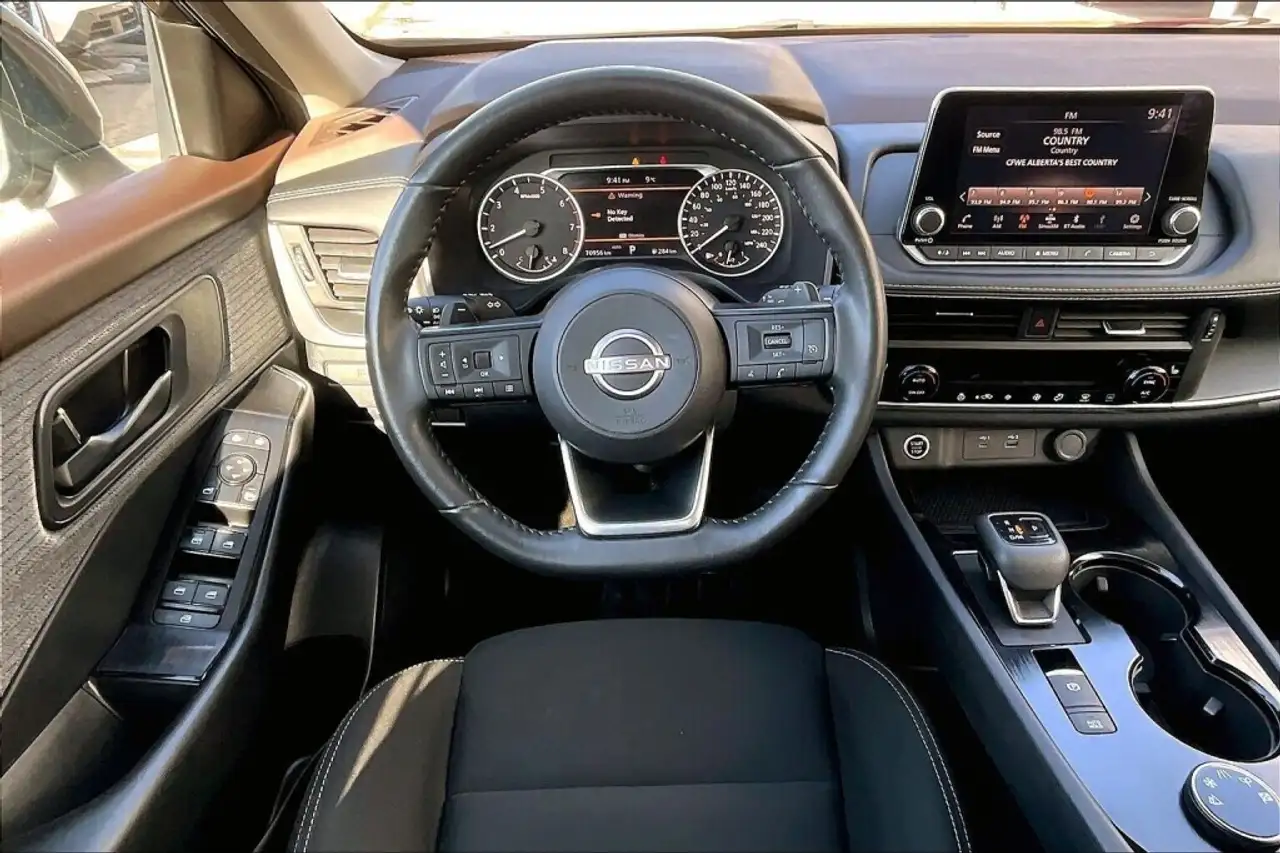 Nissan Rogue снимка Nissan Rogue