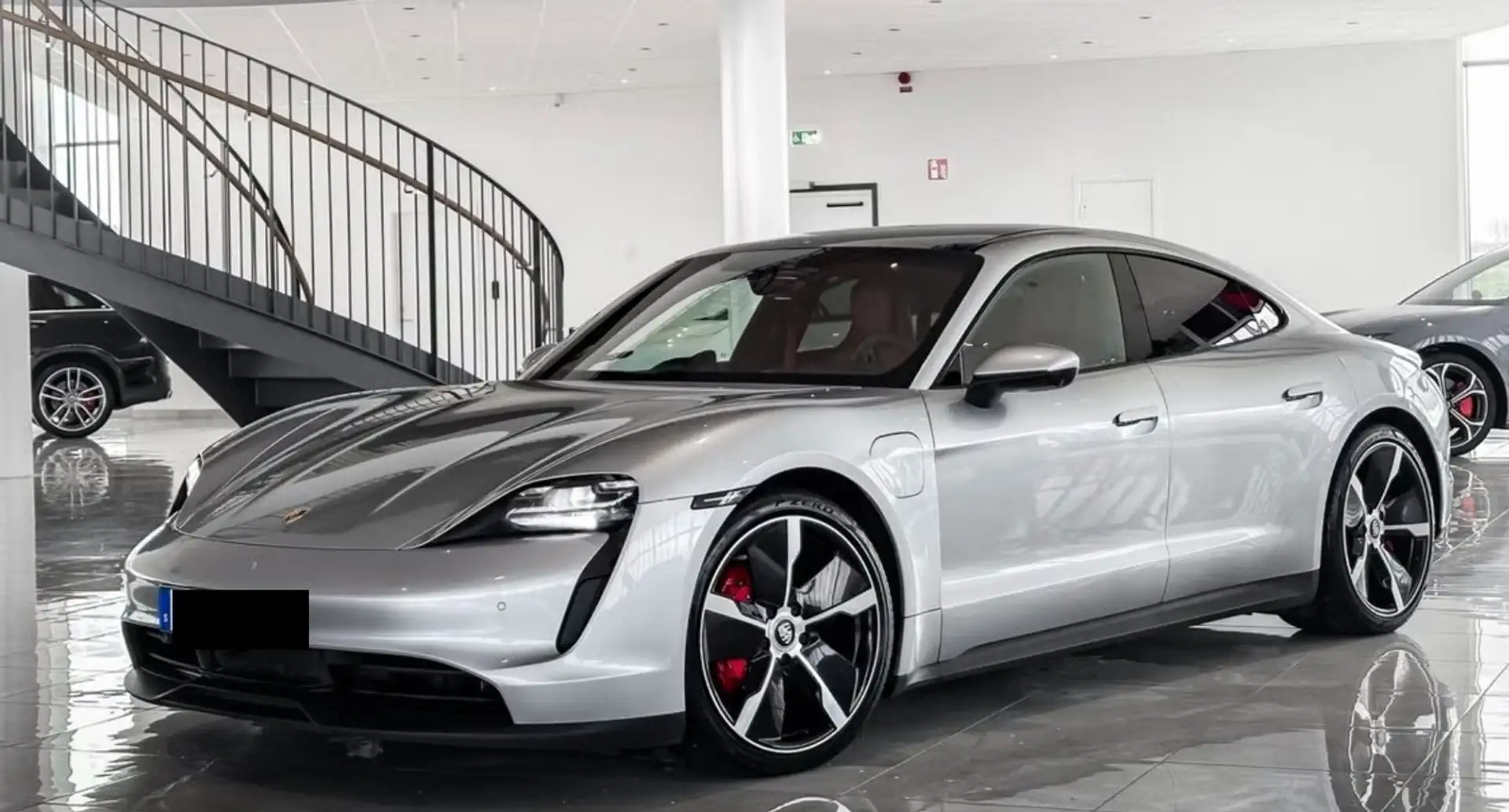 Porsche Taycan 4 S Silver - 2