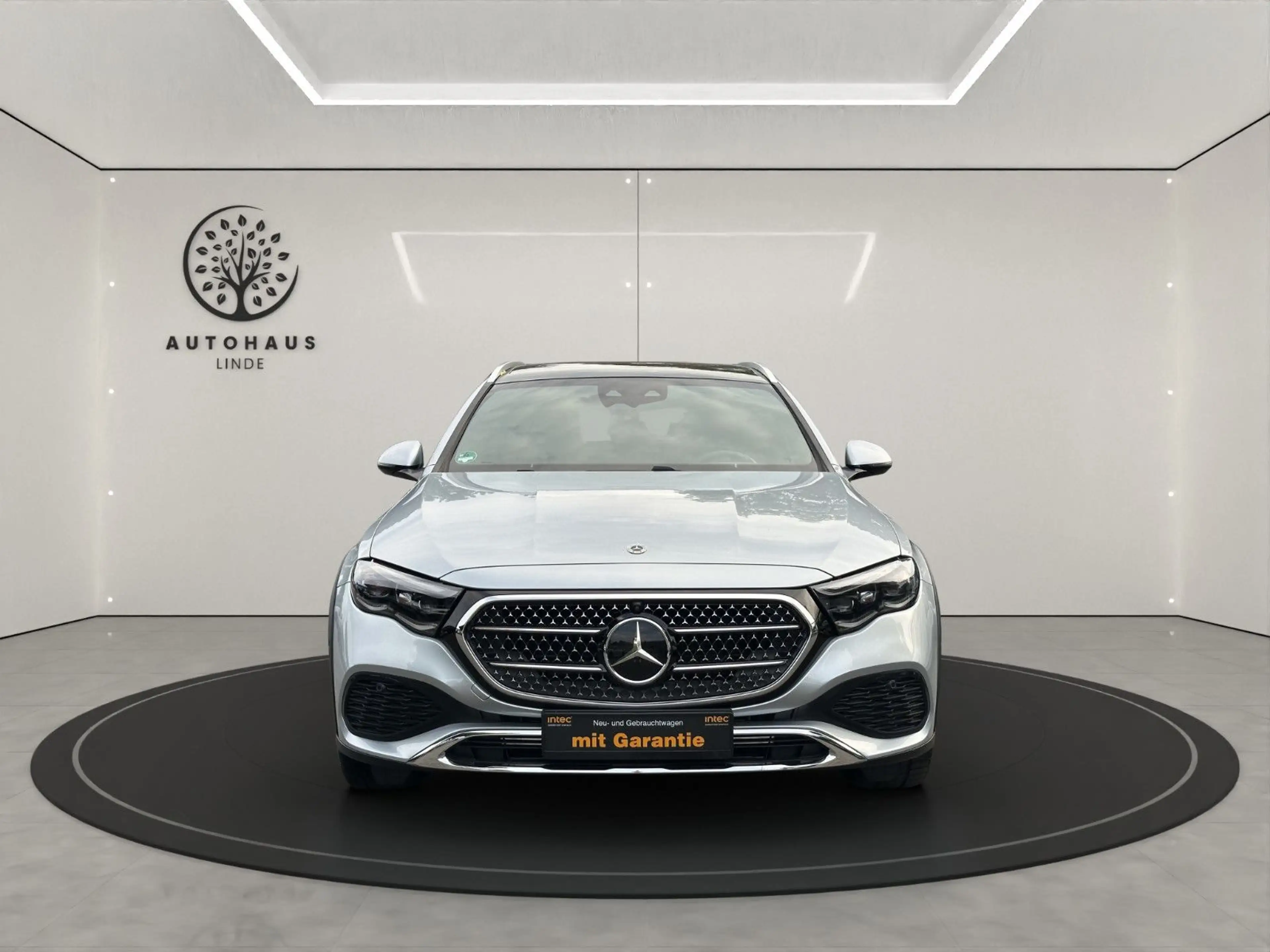 Mercedes-Benz E 450 E T-Modell d All-Terrain 4Matic Avantgarde — photo 8