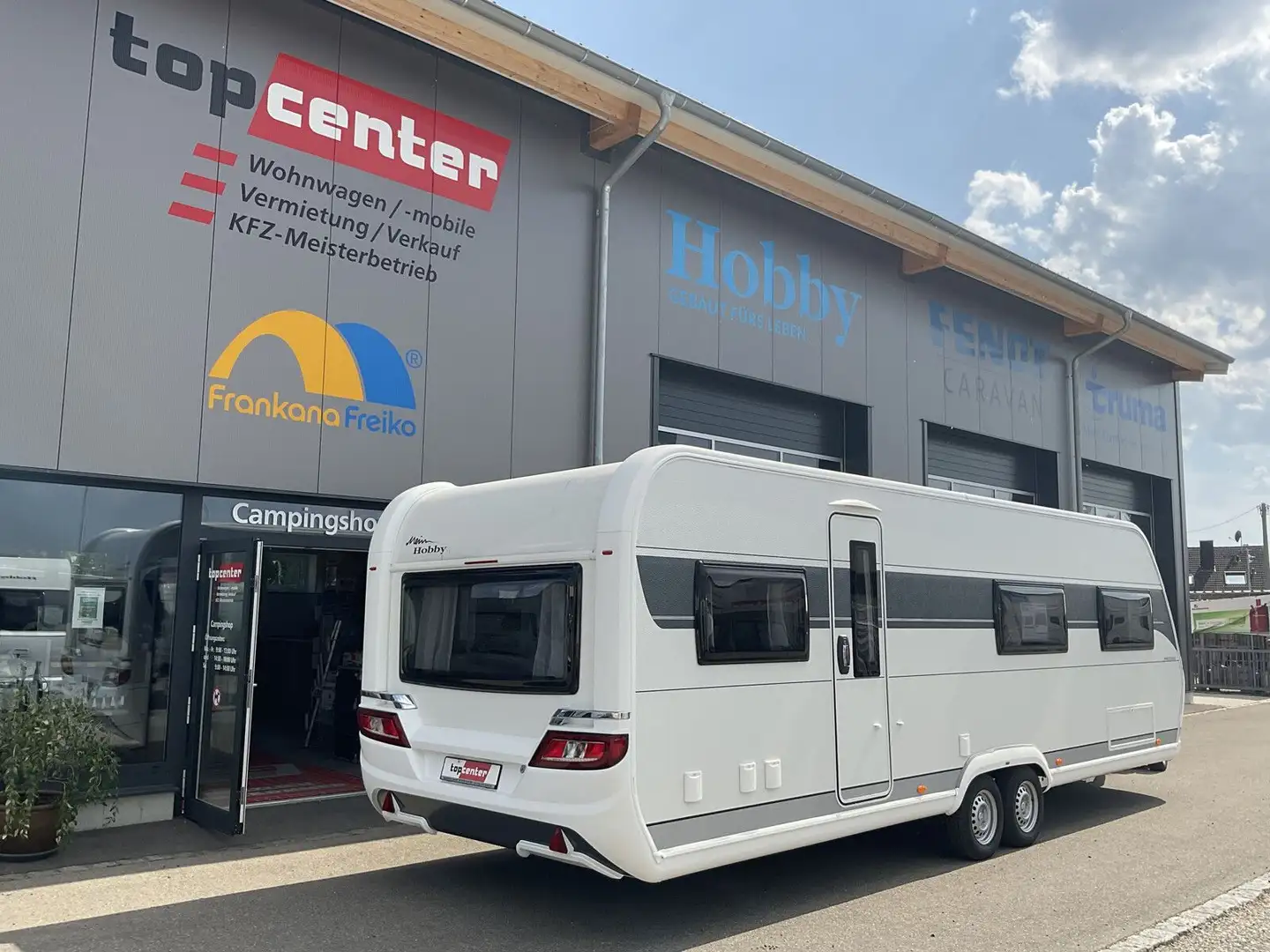Hobby Prestige 720 UKFe 2500Kg / Gas Außen / USB Weiß - 1