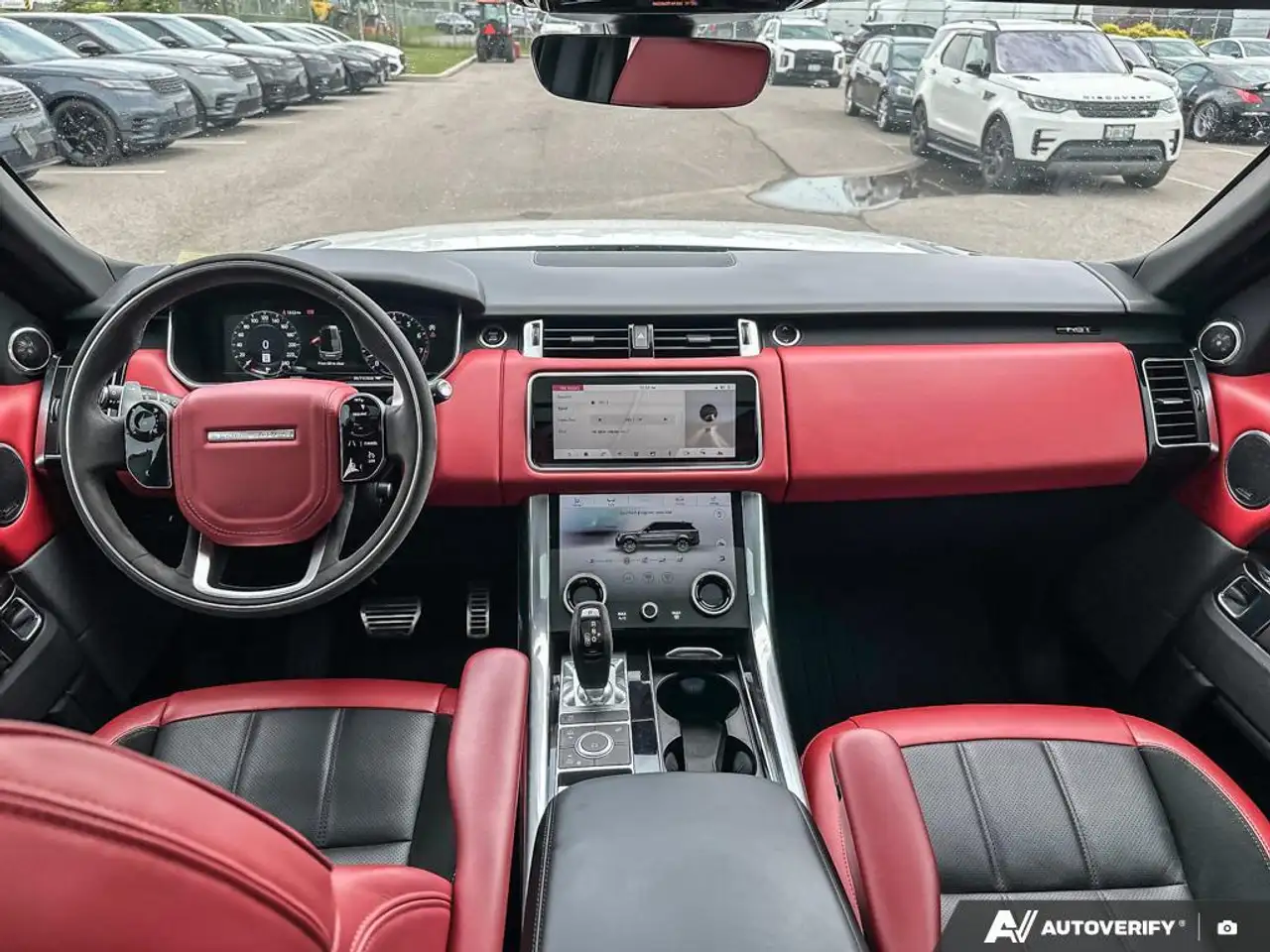 Land Rover Range Rover Sport снимка Land Rover Range Rover Sport