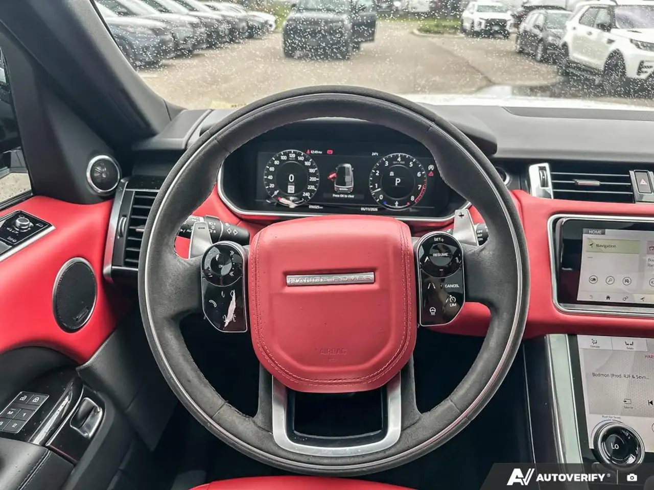 Land Rover Range Rover Sport снимка Land Rover Range Rover Sport